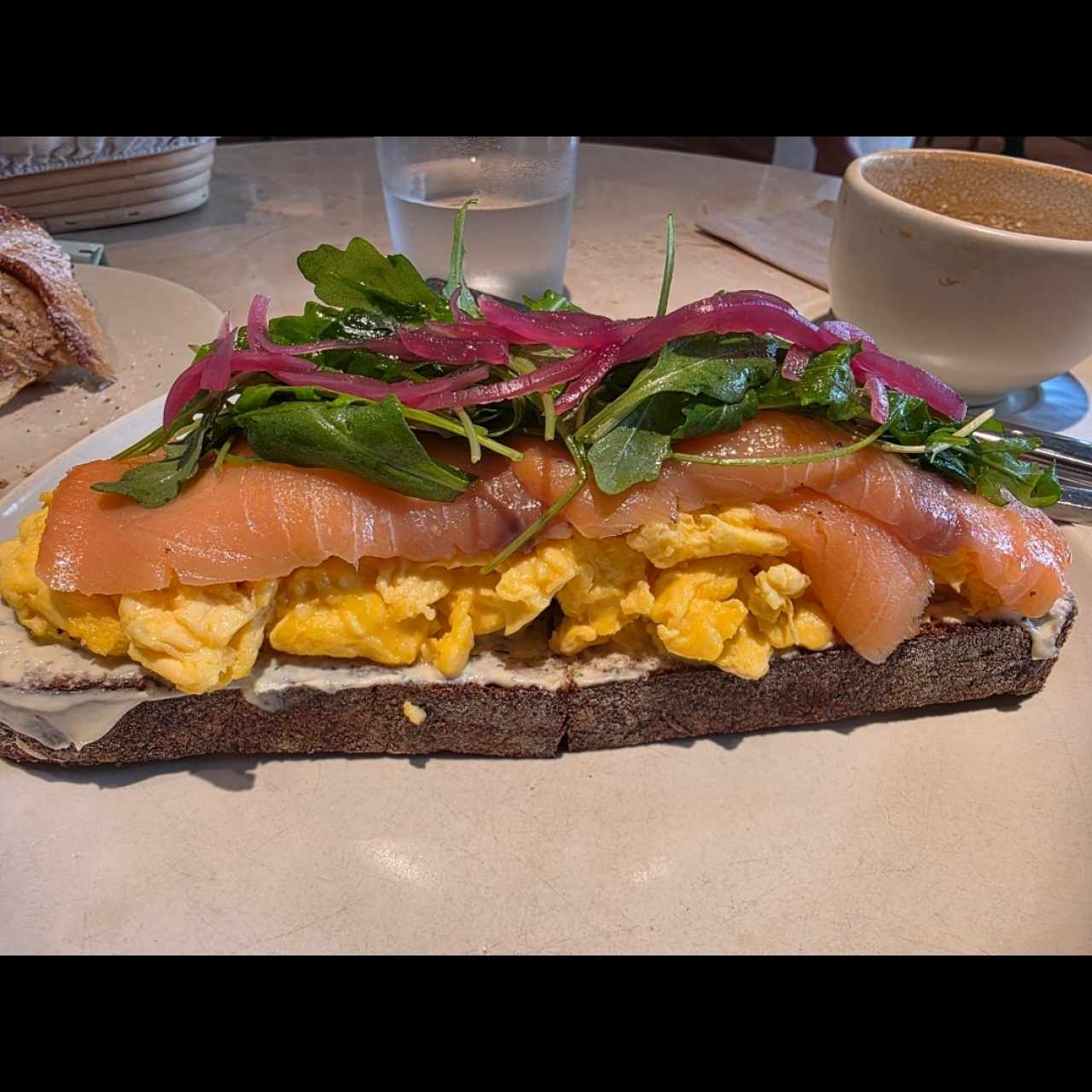 Tostadas con salmón 