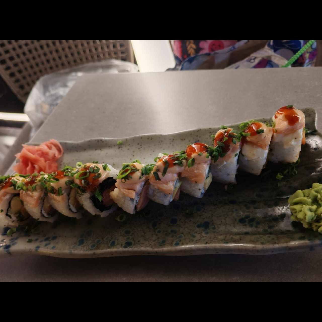 Crazy salmon roll 