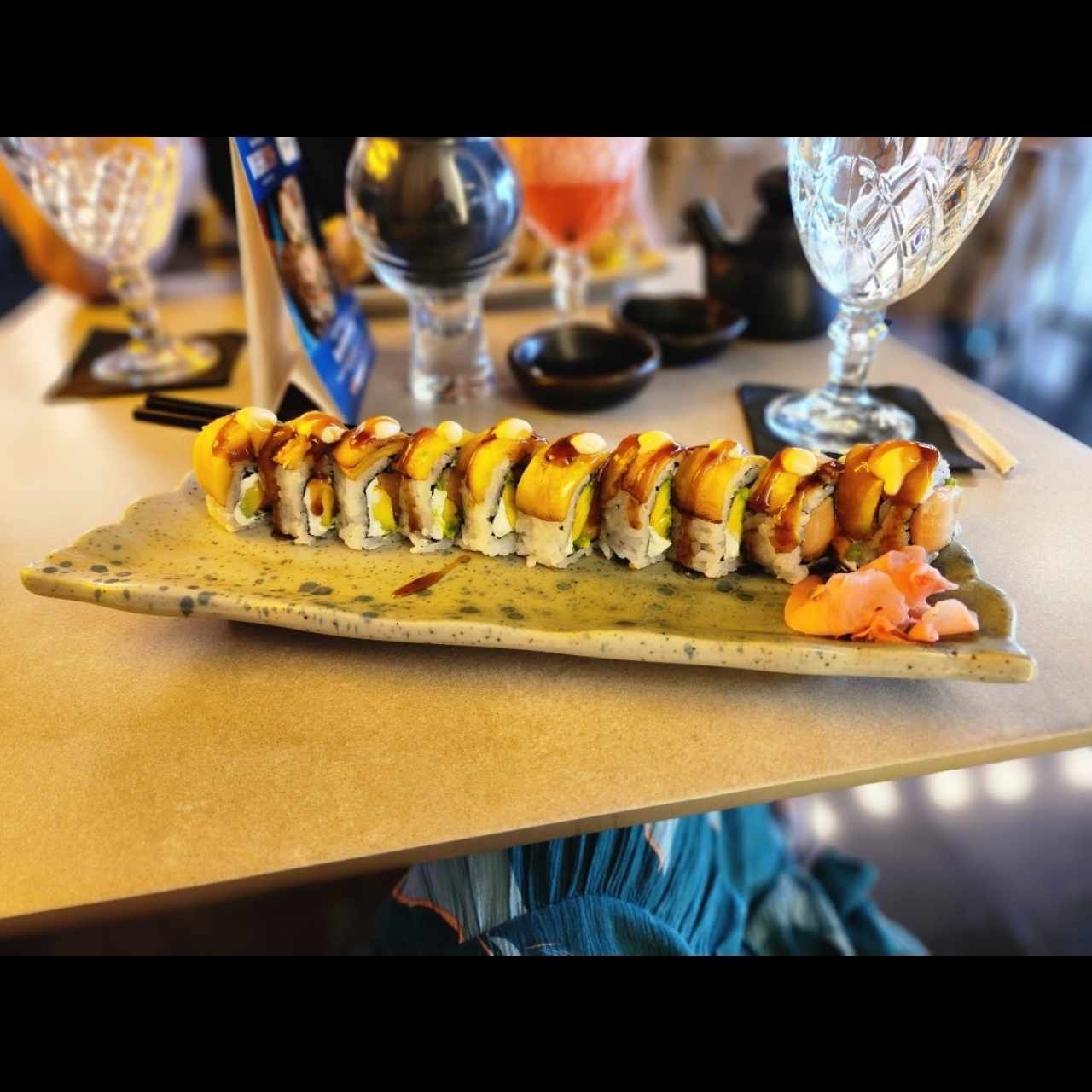 tropical roll
