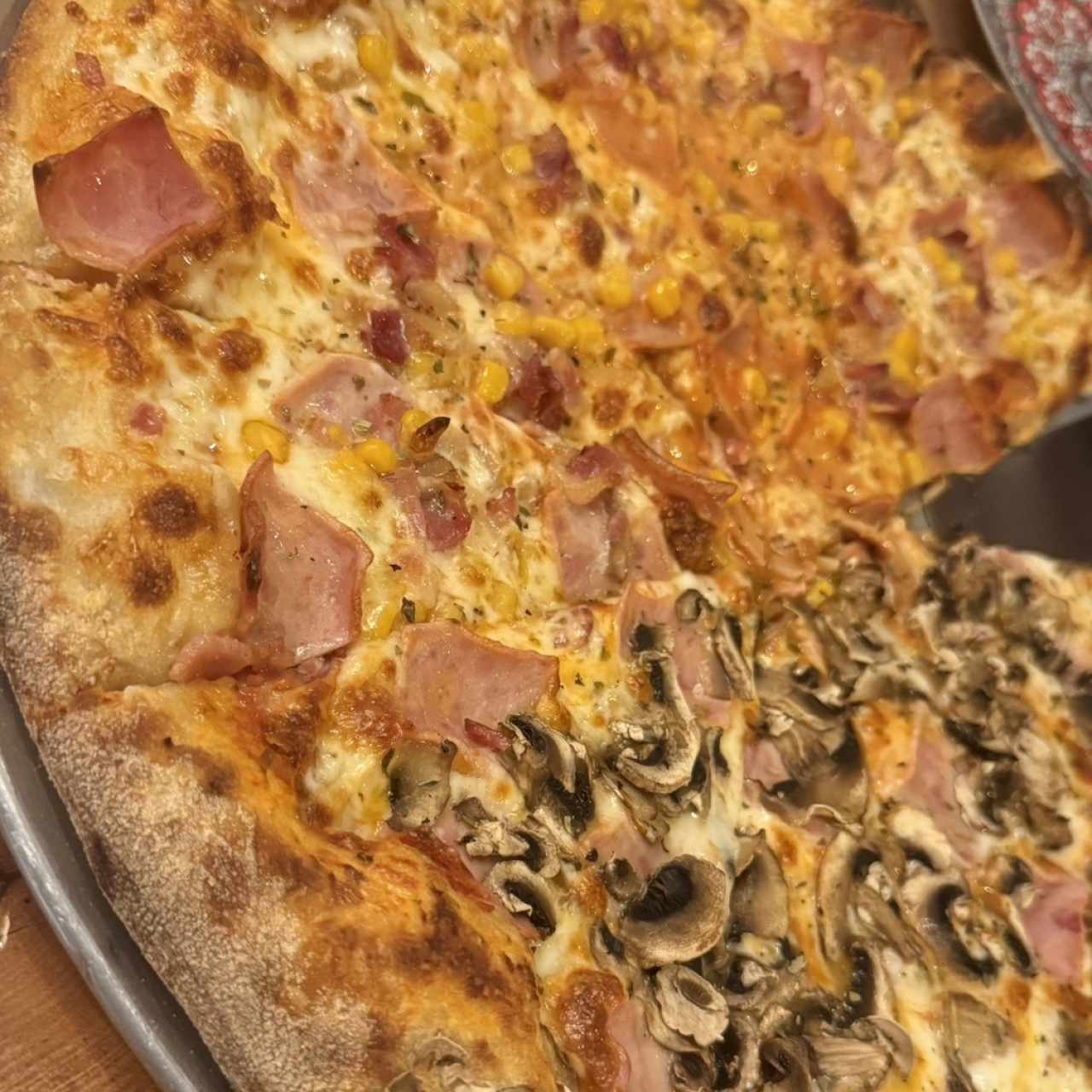 Jamon y hongos + bacon jamon y maiz ( 2 sabores)