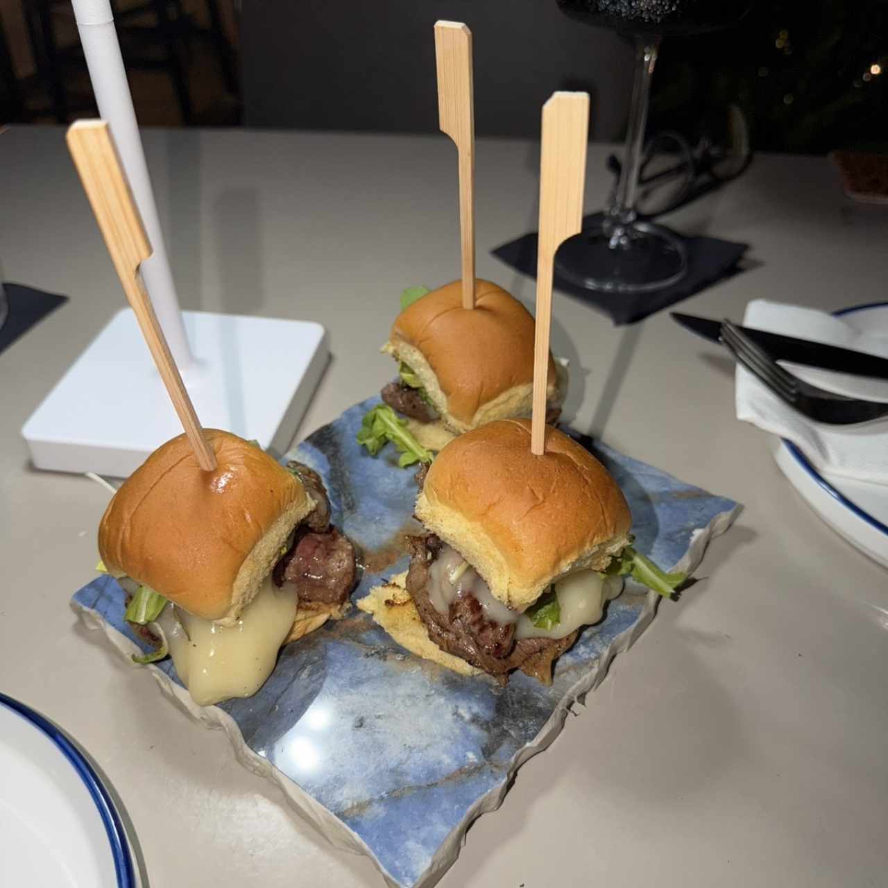 RIBEYE CHEESE BURGER