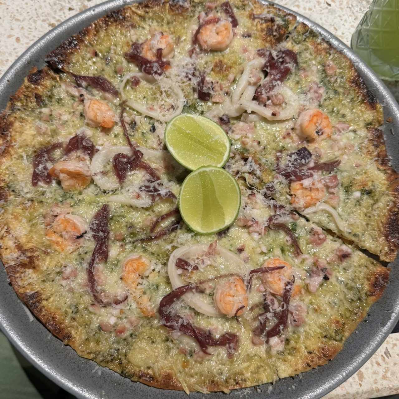 Pizza frutti di mare 