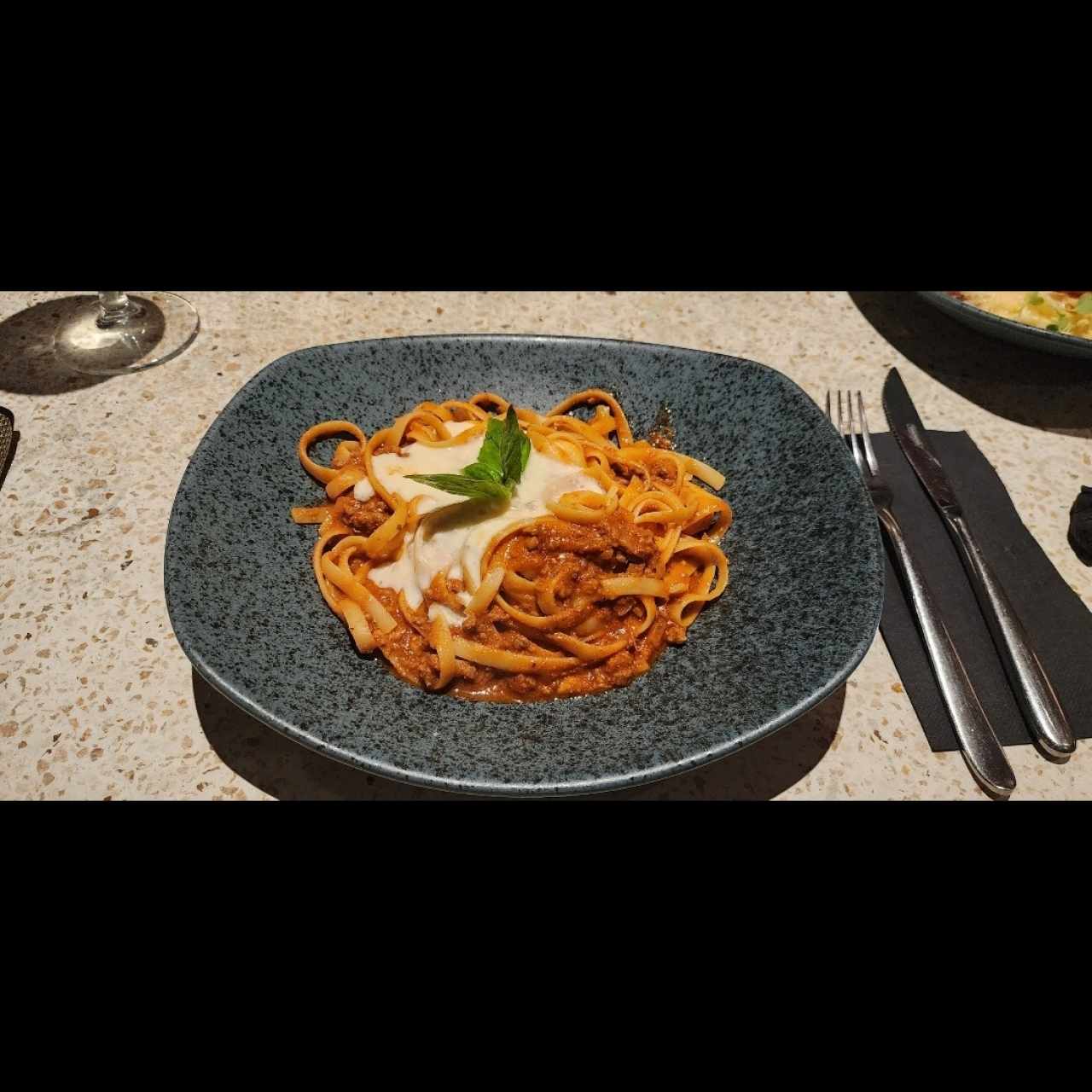 pasta a la boloñesa