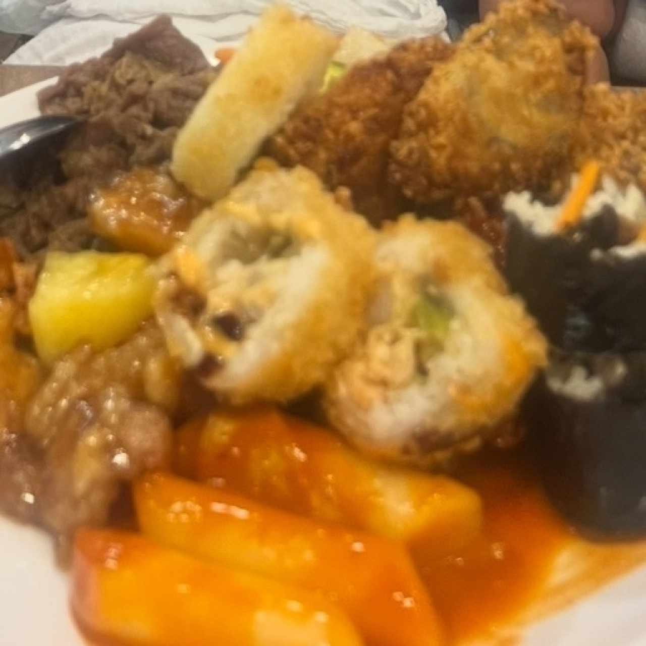 Tine una buena barieda para las persoan que quire porbar un poco de la comida koriana para exonese 
