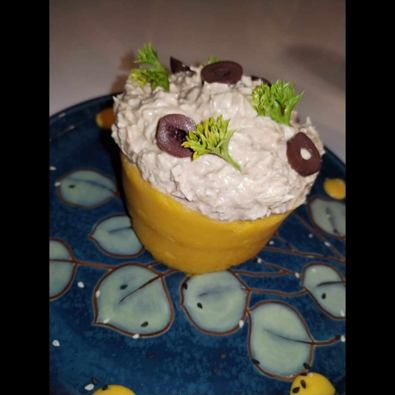 Deliciosa causa limeña. 