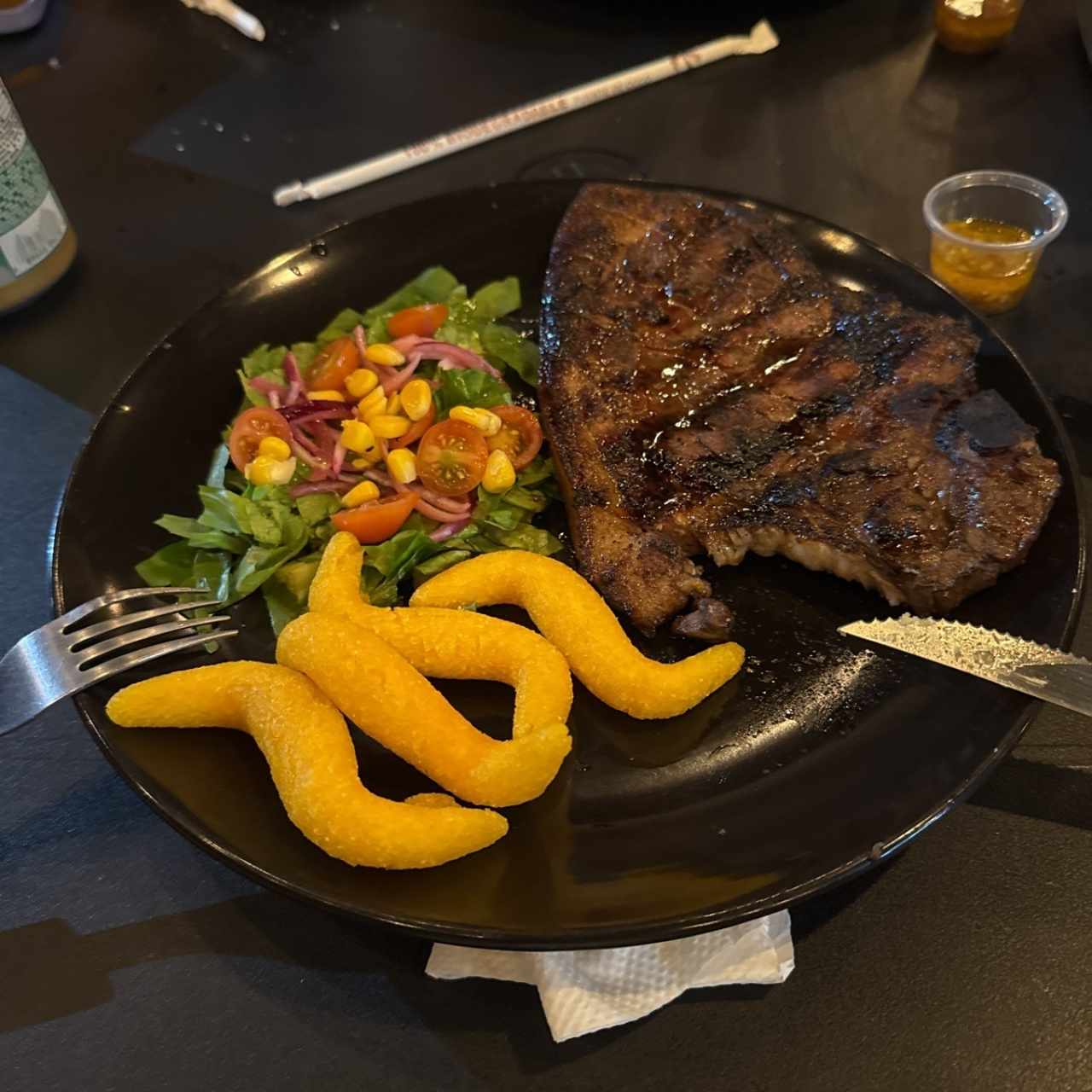 Chuleta de puerco con almojabano