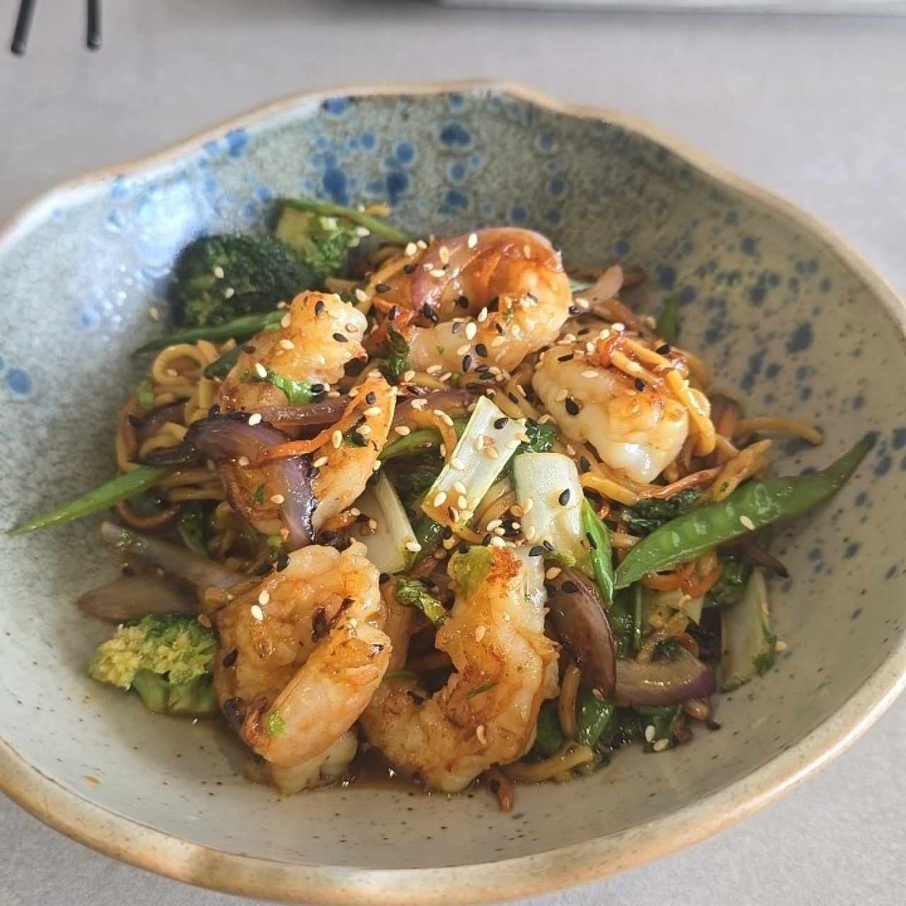 Yaki-Mesoba de Camarones