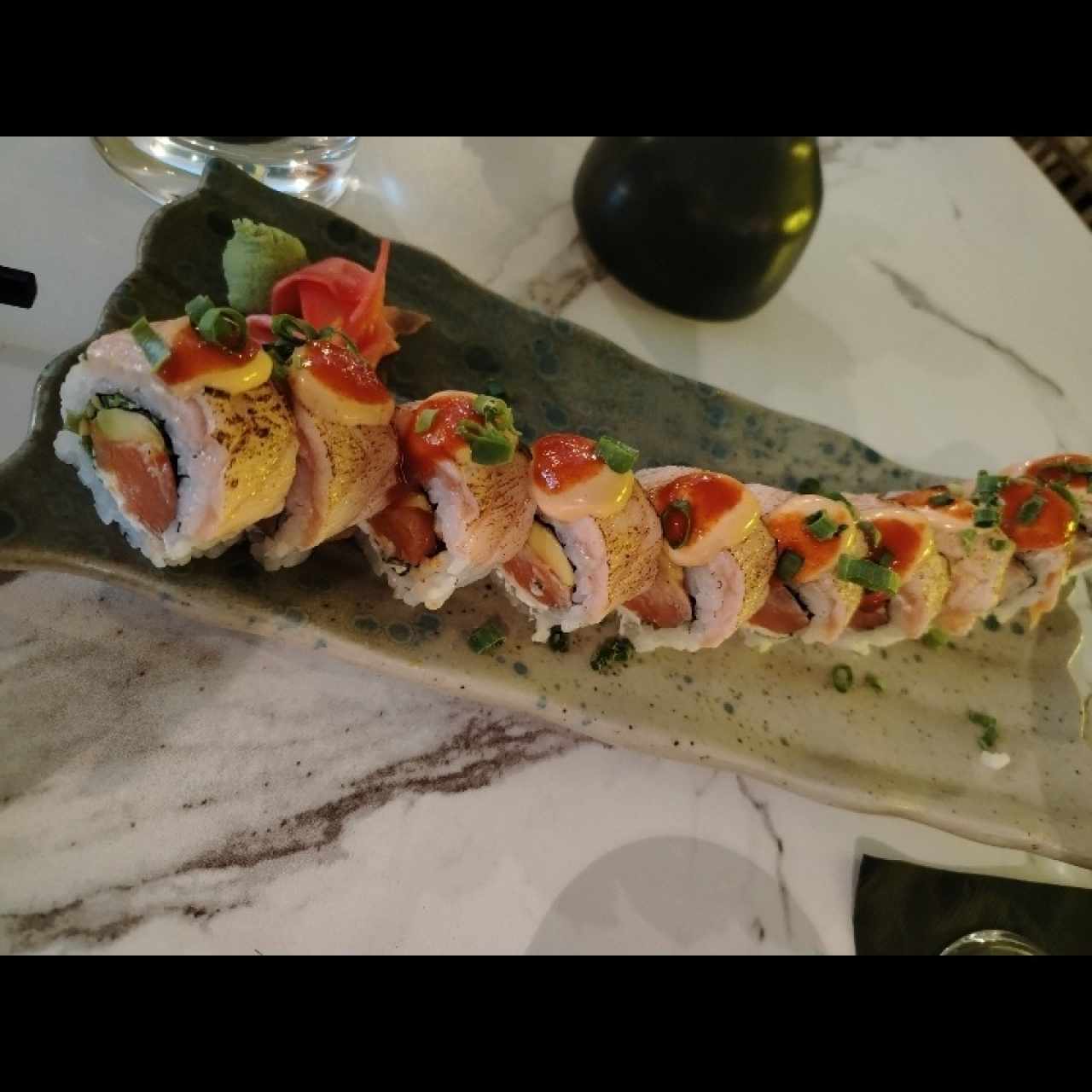 Sushi de salmón 