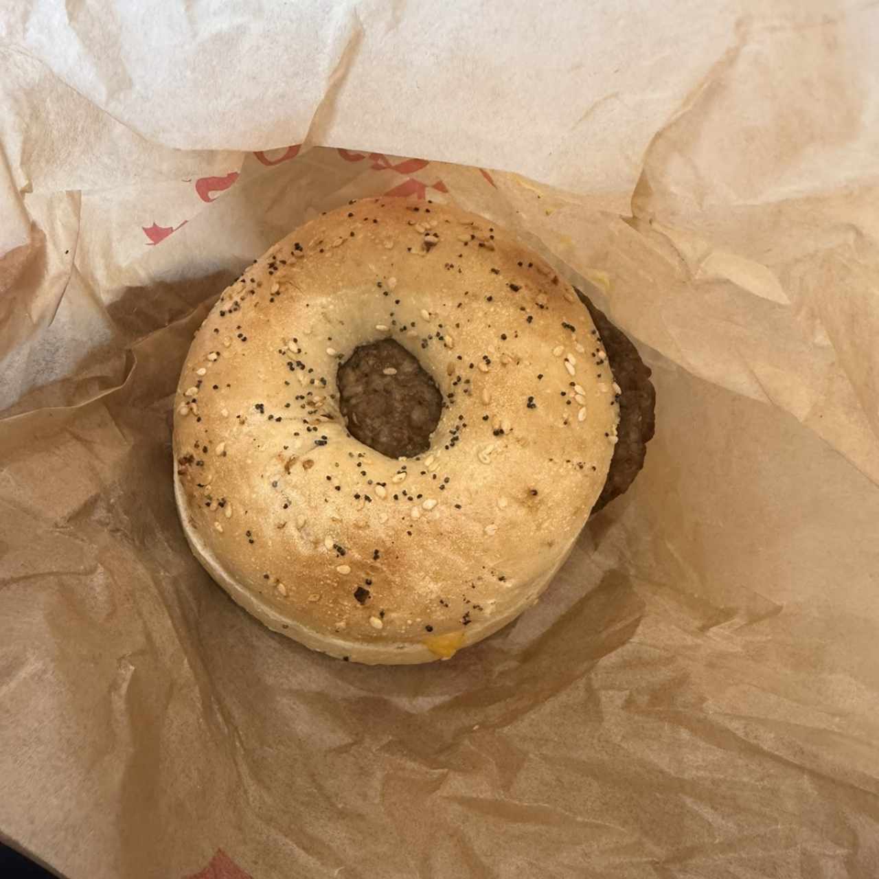 Bagel Eveything Salchicha