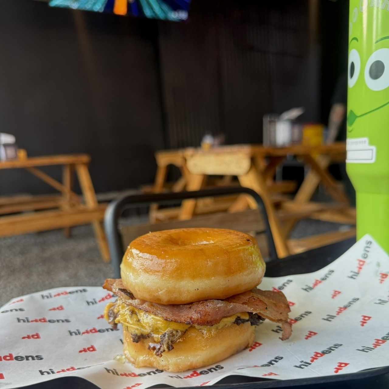 Donut burger