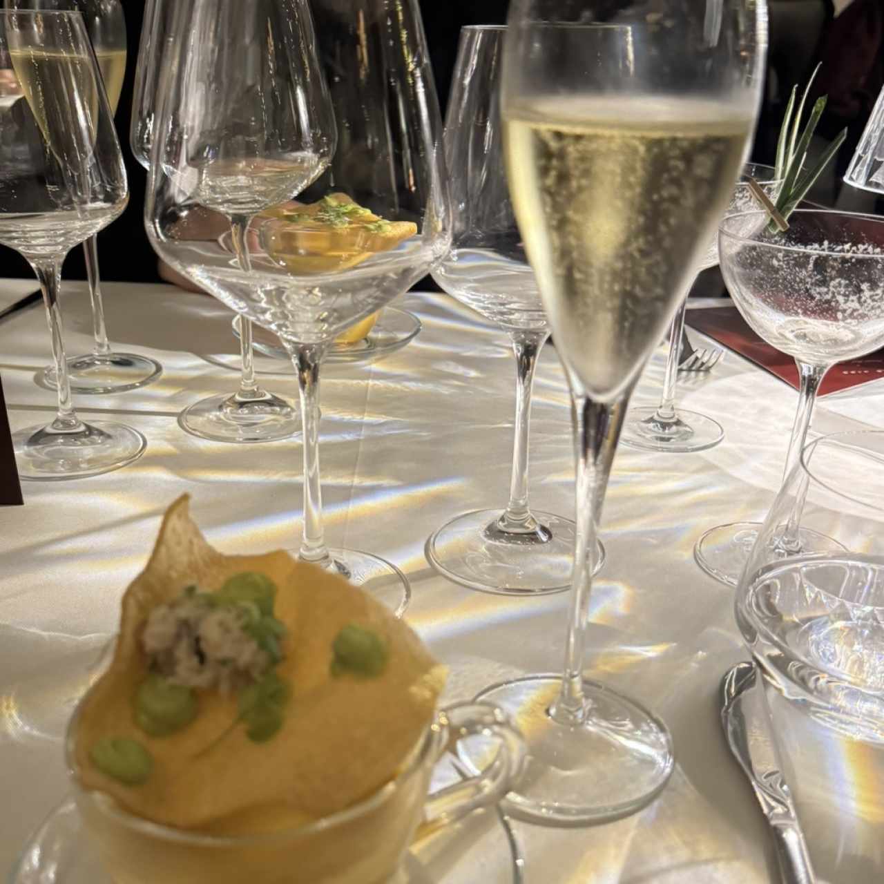 Bisque con centollo, croante de arroz y champaña 