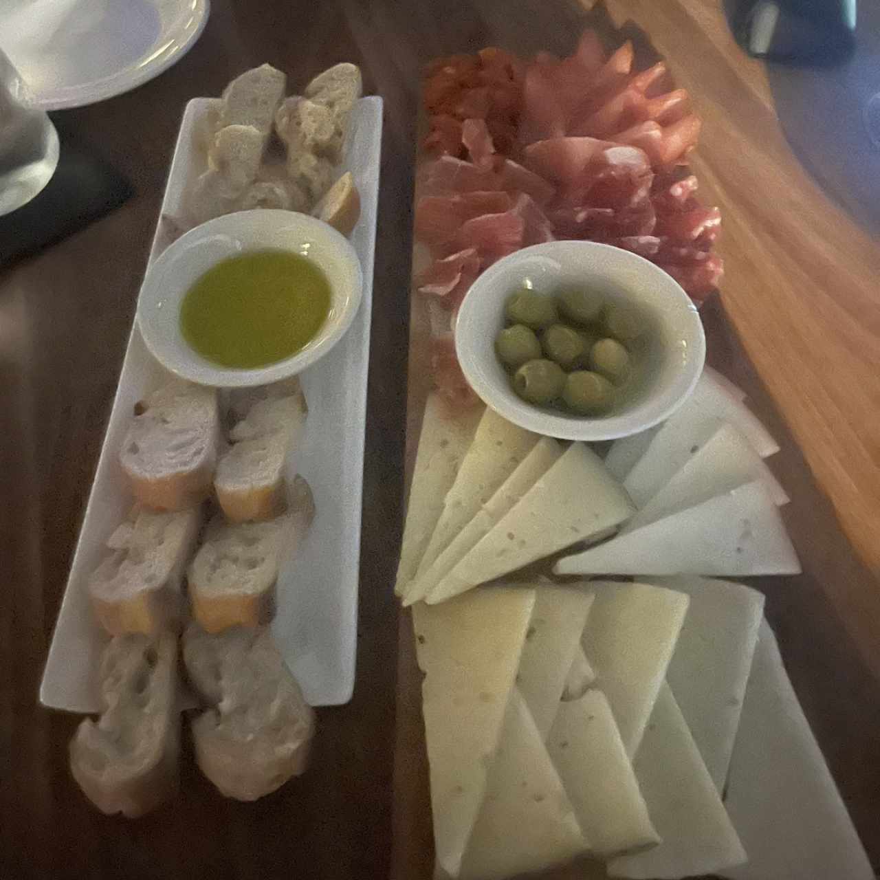 MIXTA: JAMÓN SERRANO, CHORIZO, SALCHICHÓN, LOMO