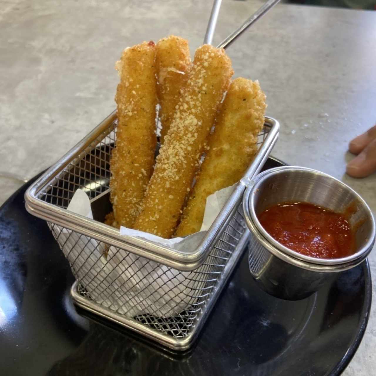 Deditos de mozarella