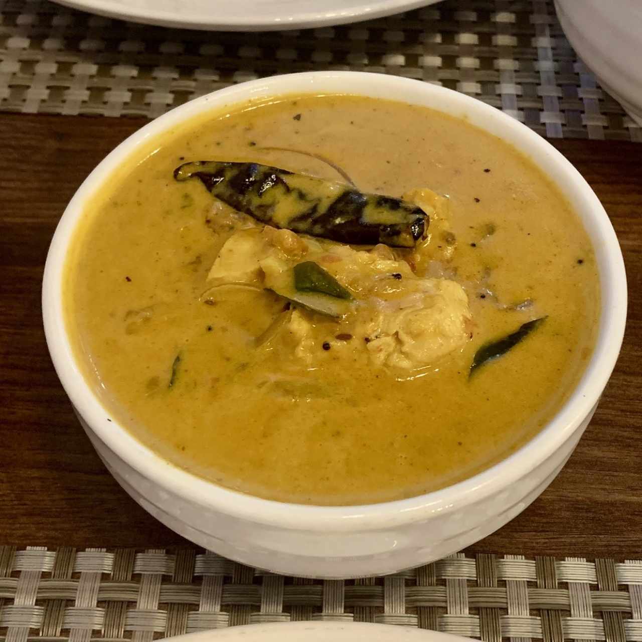 Chicken Coconut Curry.  La salsa es un espectáculo 
