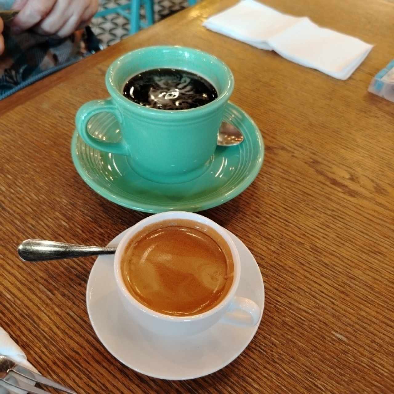 Café expreso doble y americano 
