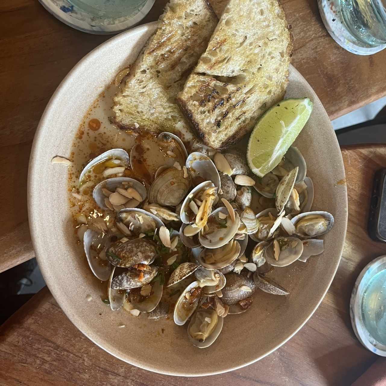 ALMEJAS EN BEURRE BLANC