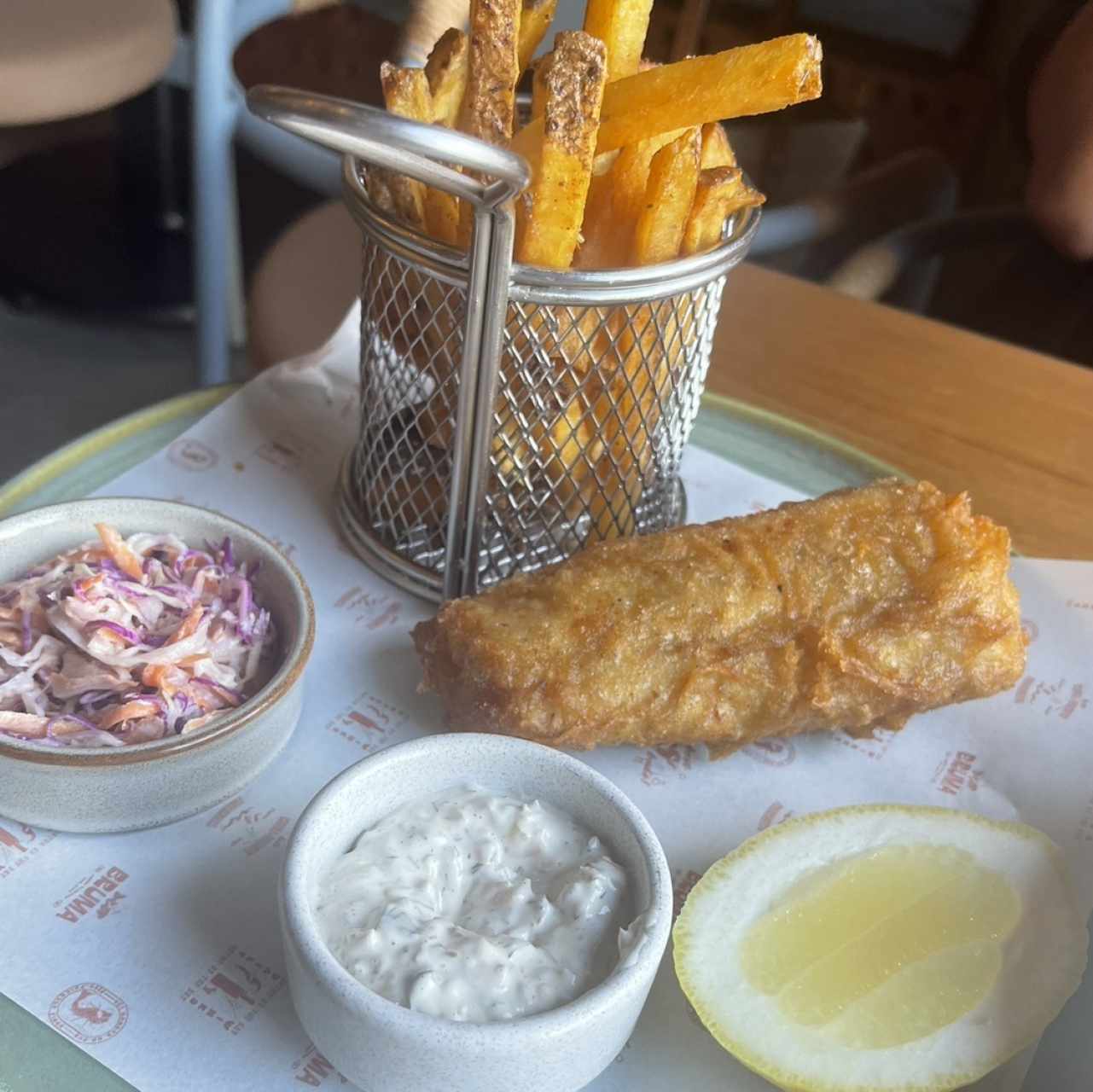 FISH N CHIPS (1 PZ $15 2 PZ $22)