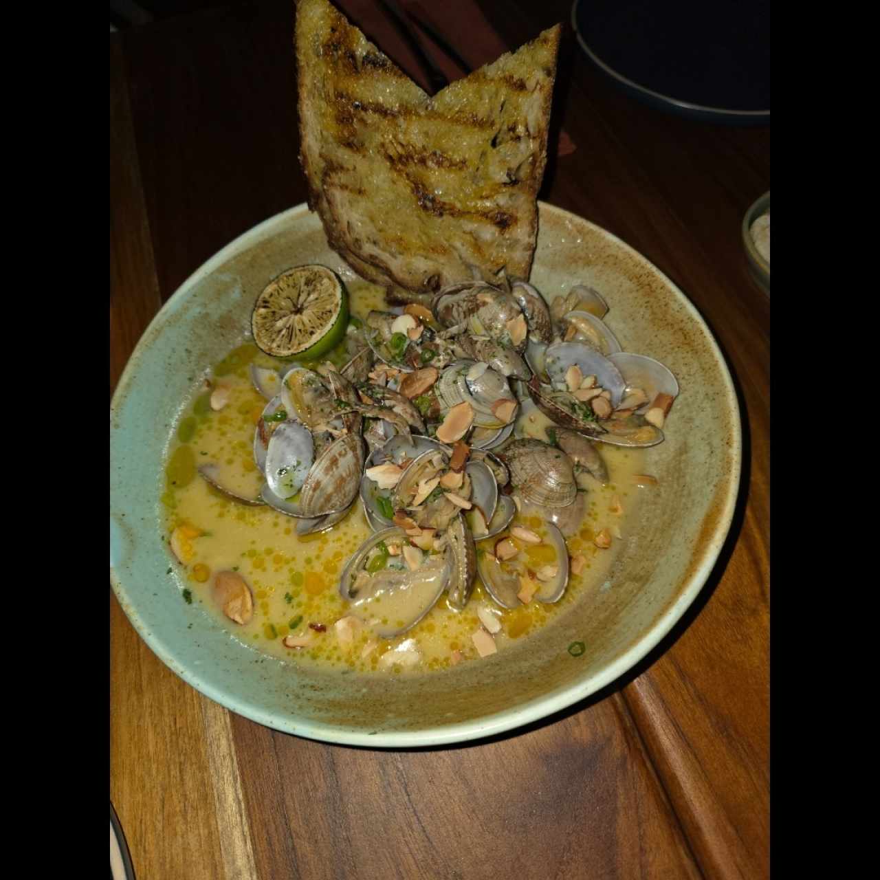 SOPA DE ALMEJAS ESTILO NEW ENGLAND
