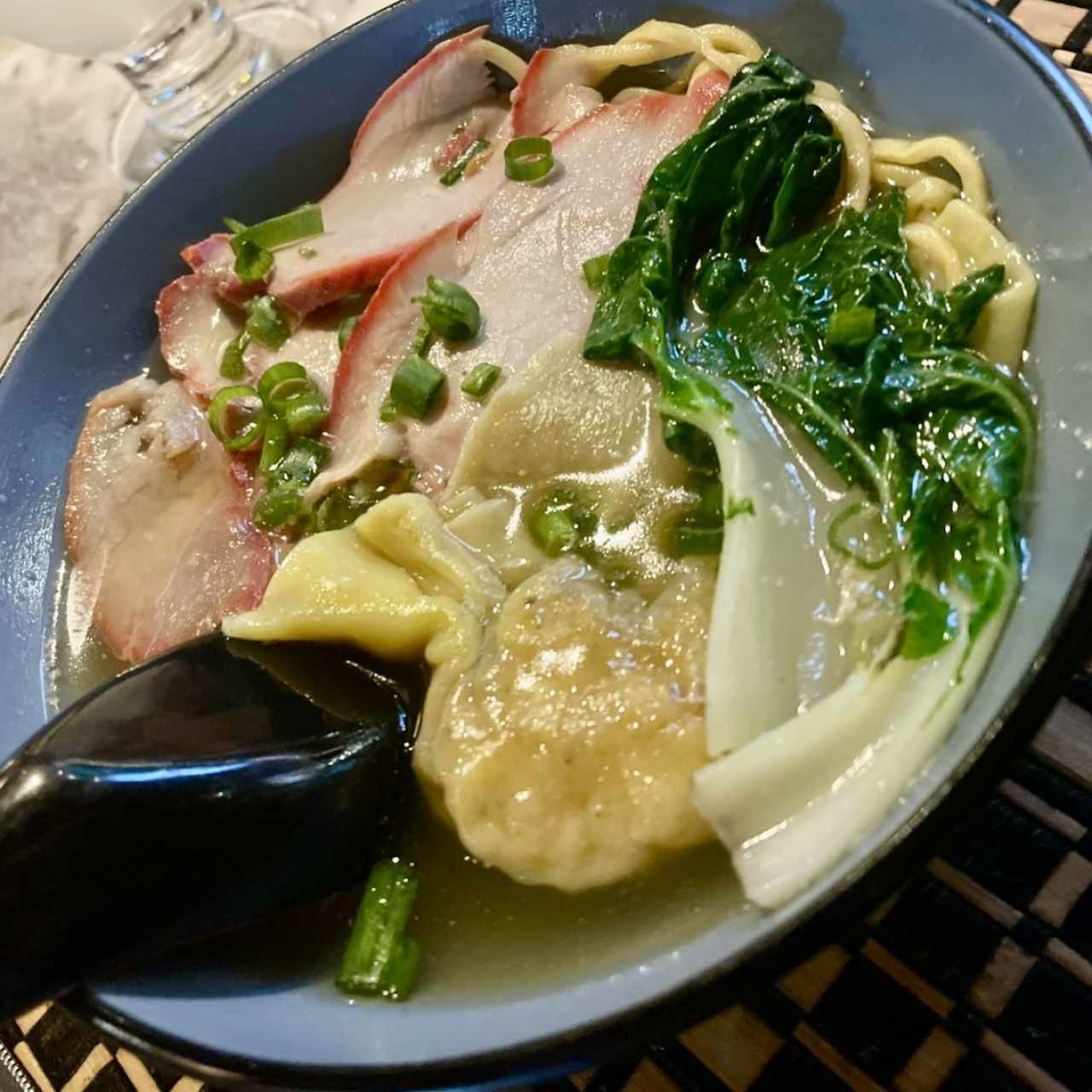 Sopita de wanton kids