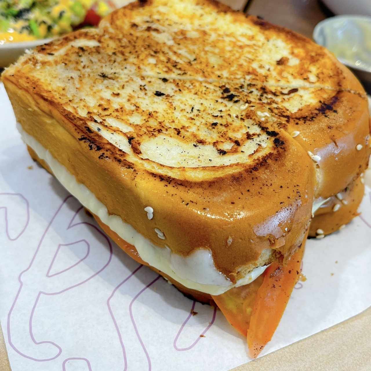 EL Derretido de queso y tomate