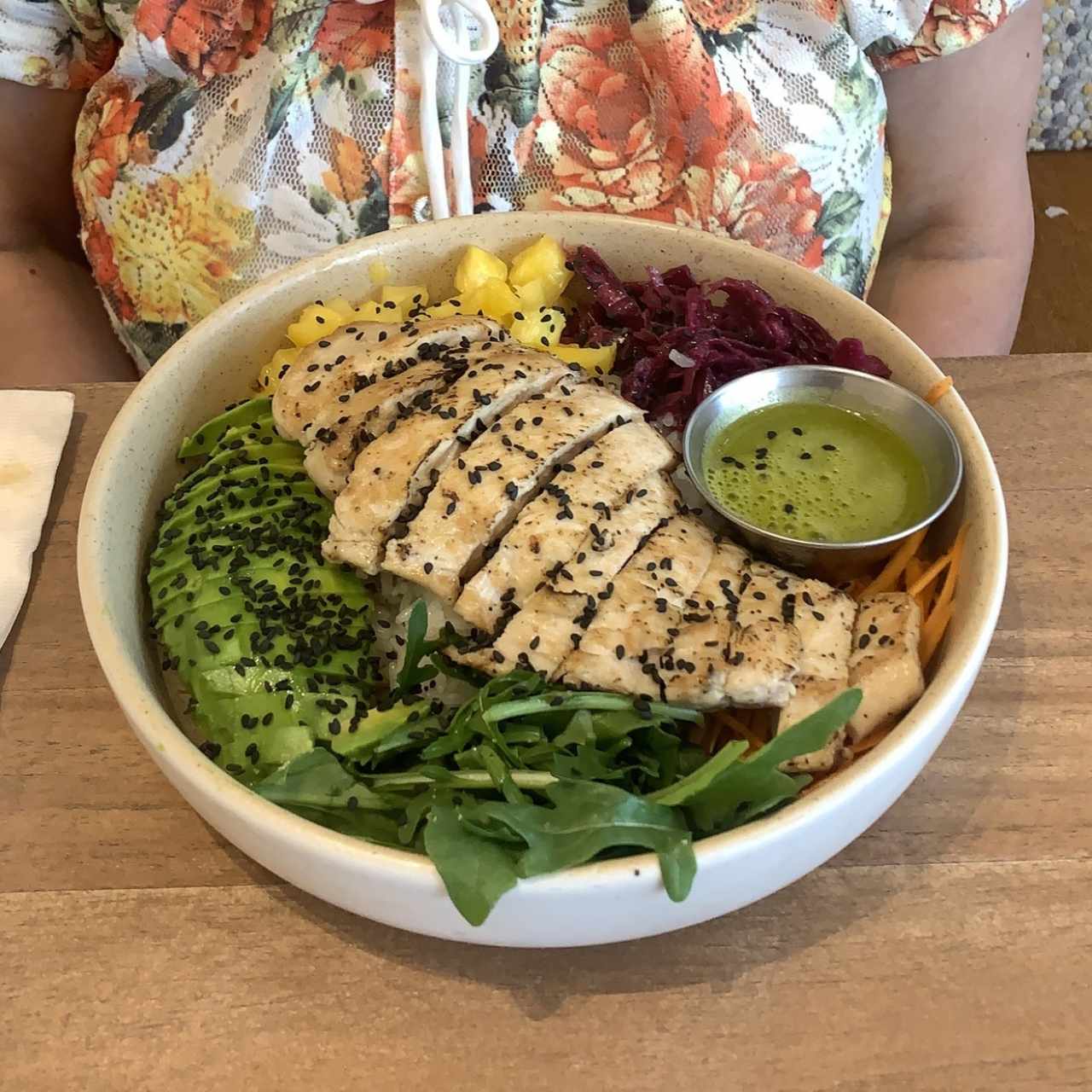 Bowl de filete de pollo.  Estupendo