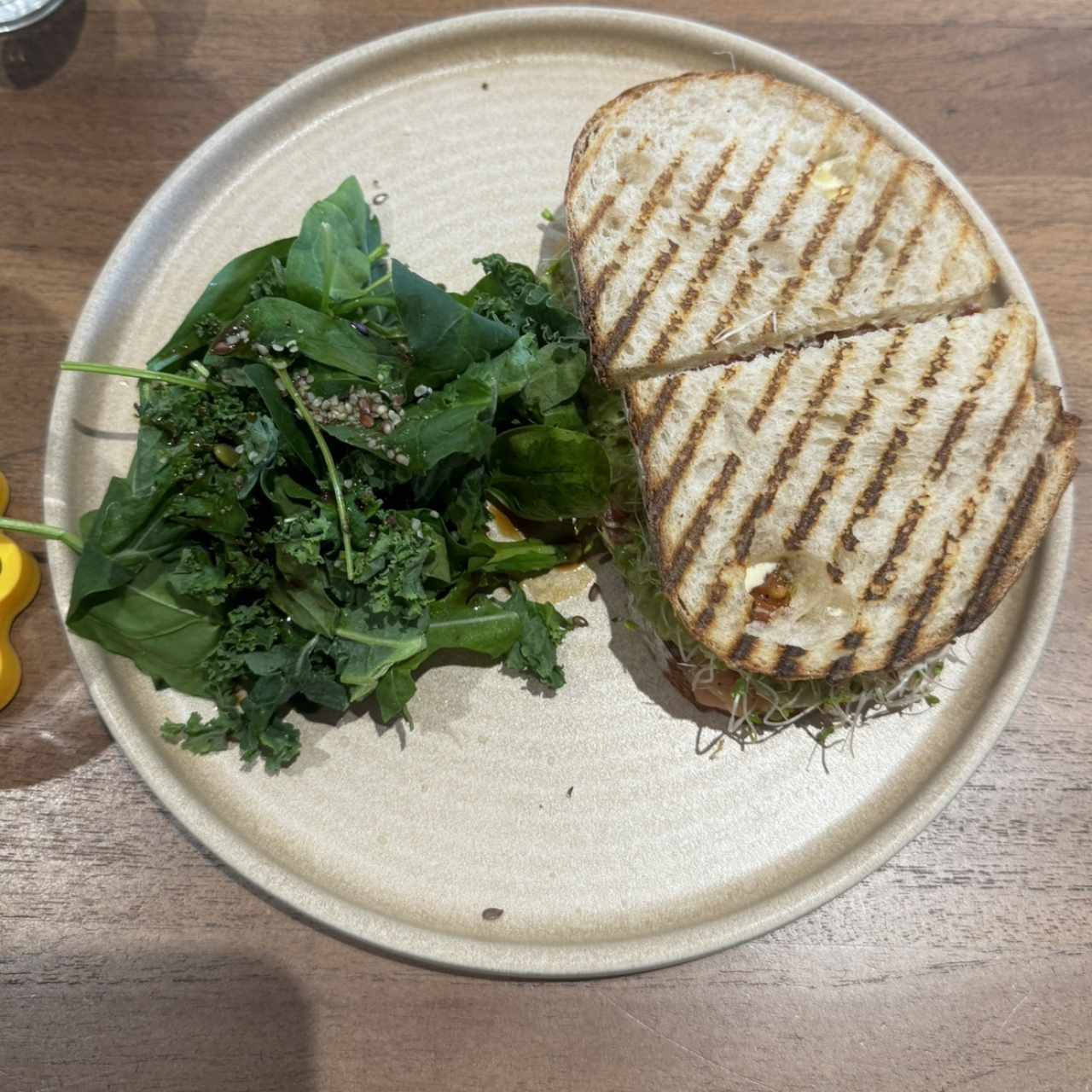 Omega sandwich