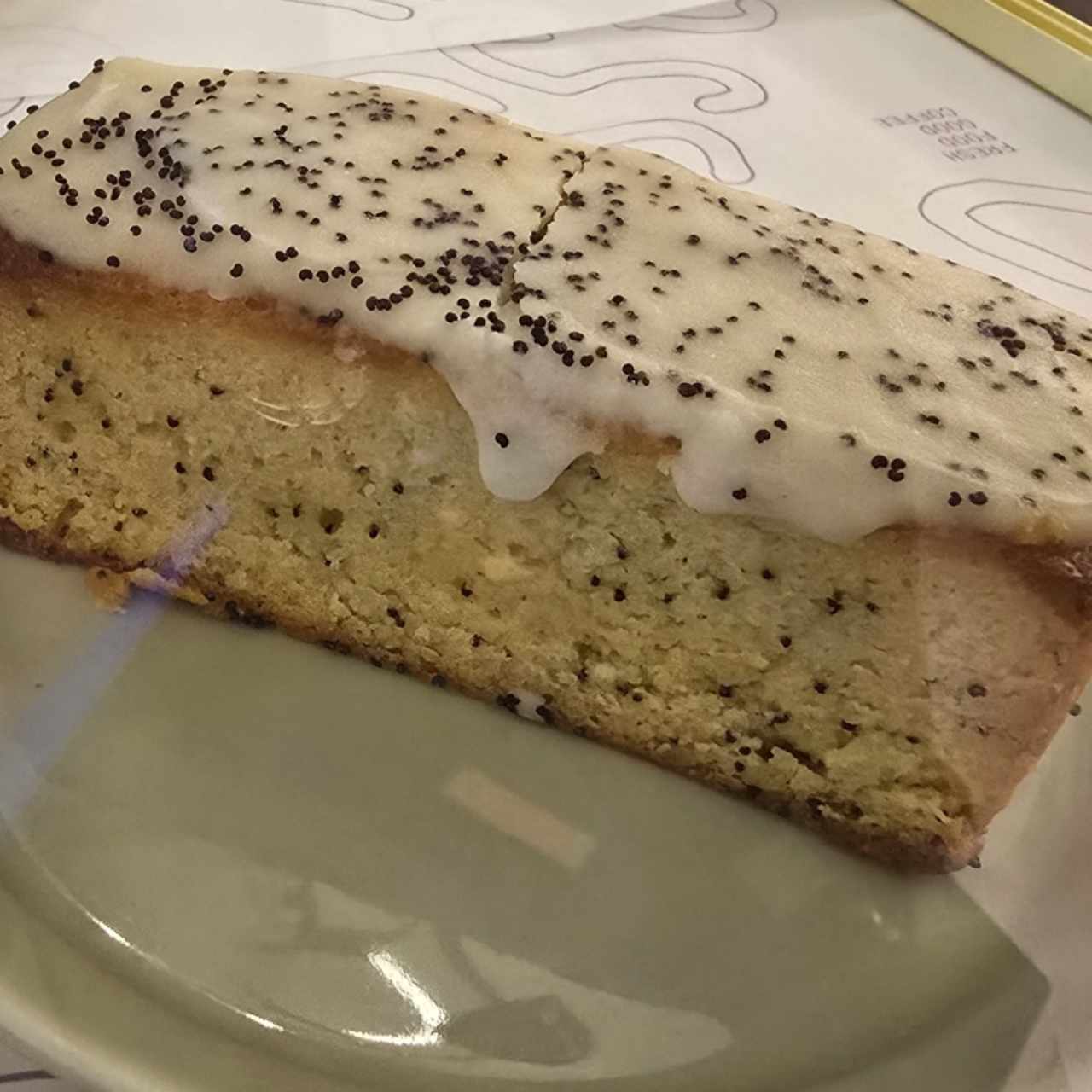 Poppy seed lemon cake