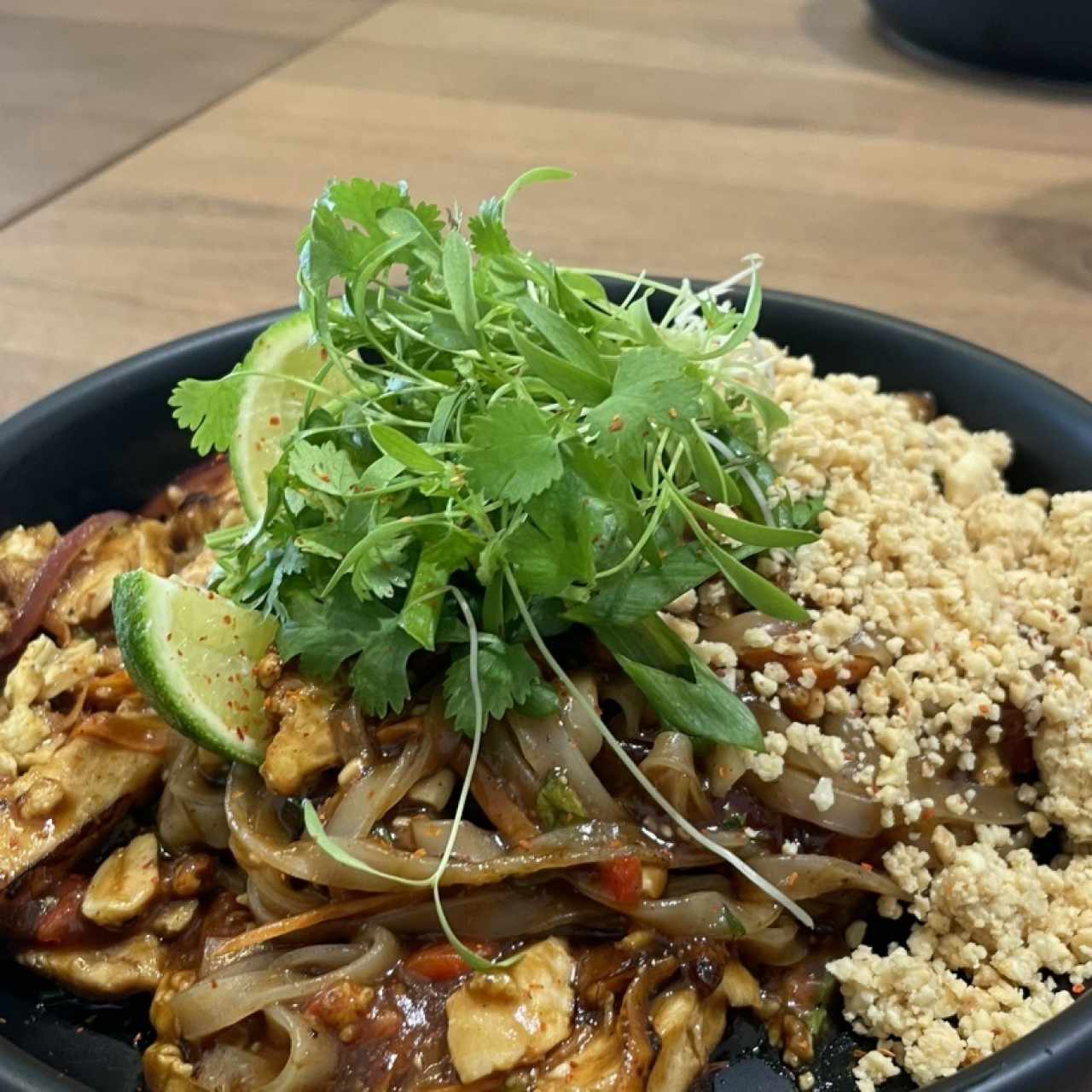 Pad thai de pollo