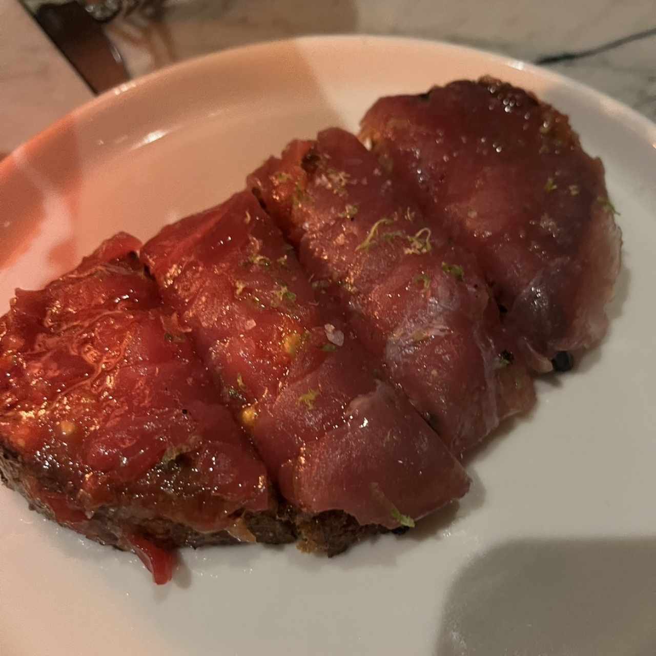 Tostada masa madre con atun pacifico 