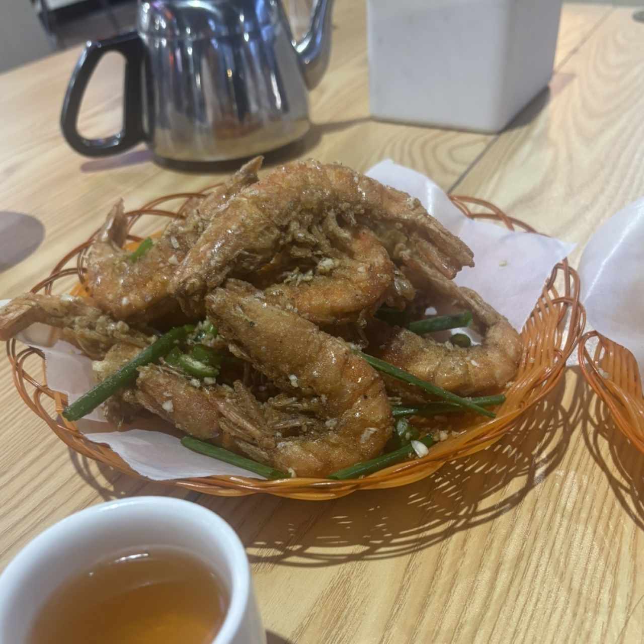 Camarones al ajillo