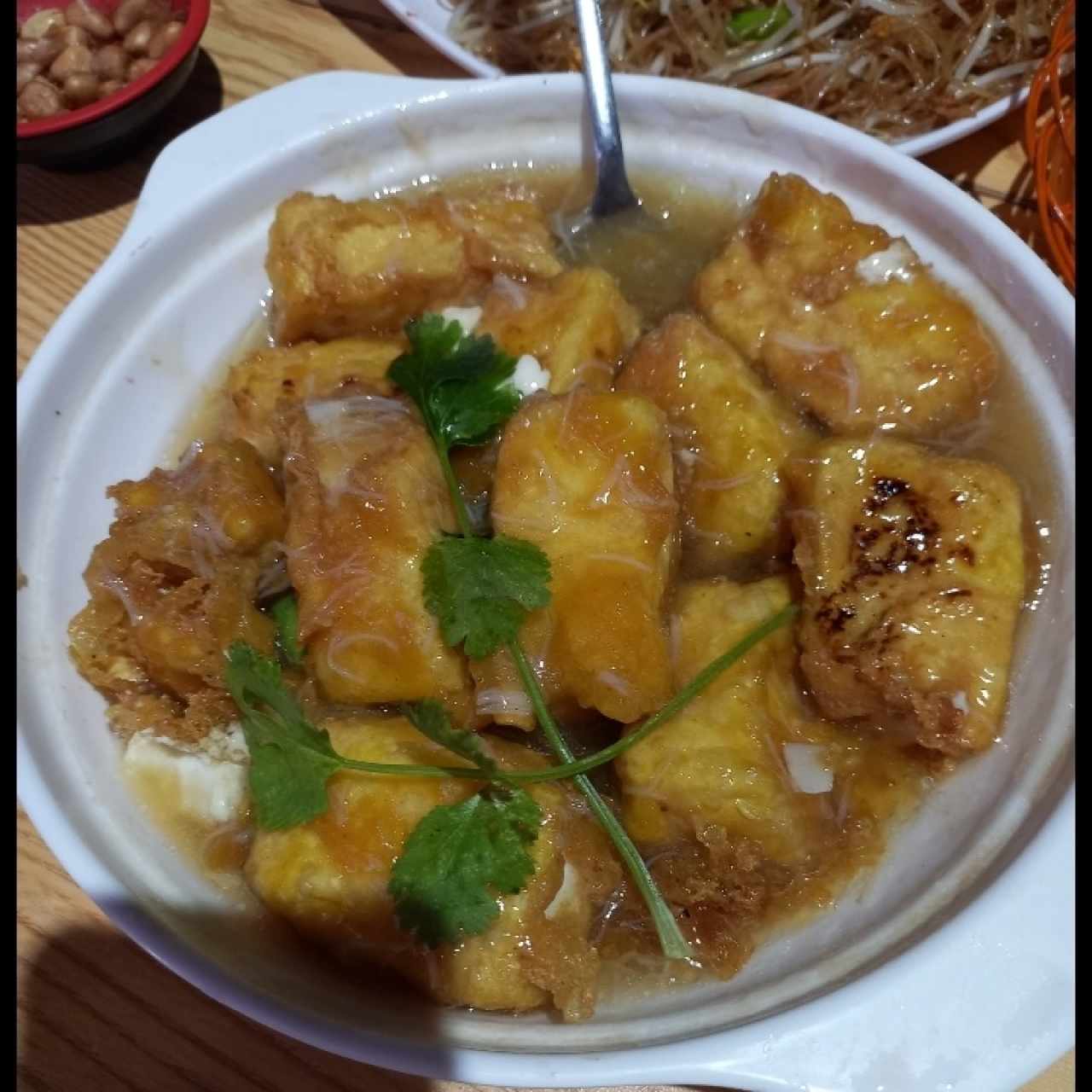 Tofu con salsa de conchuela