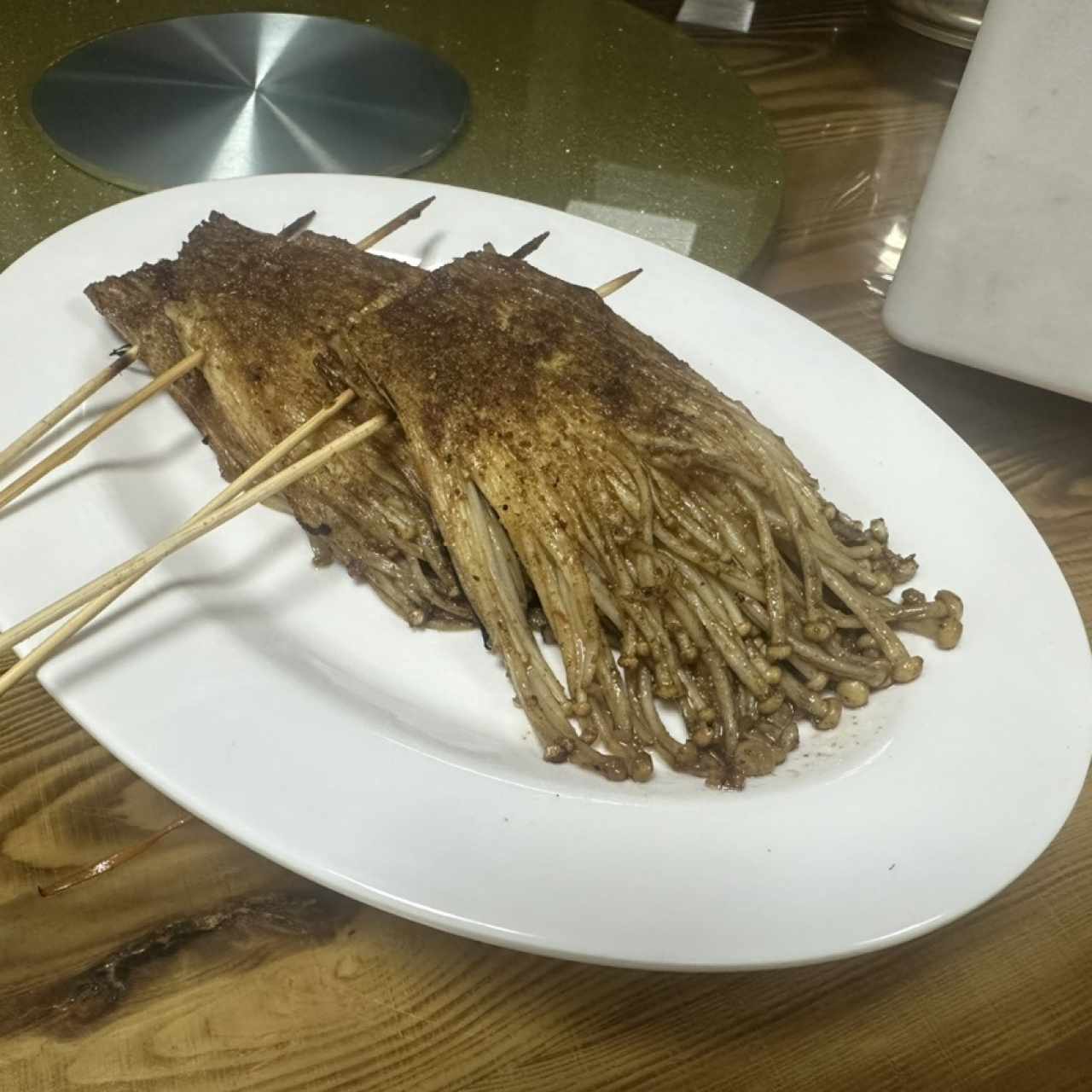Pincho de enokis