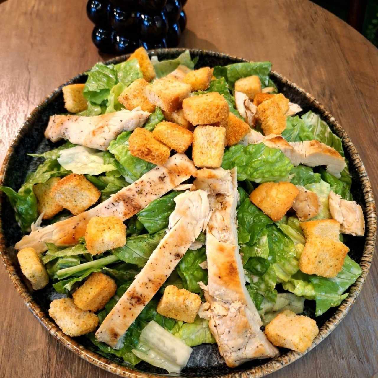 Ensalada Cesar con Pollo