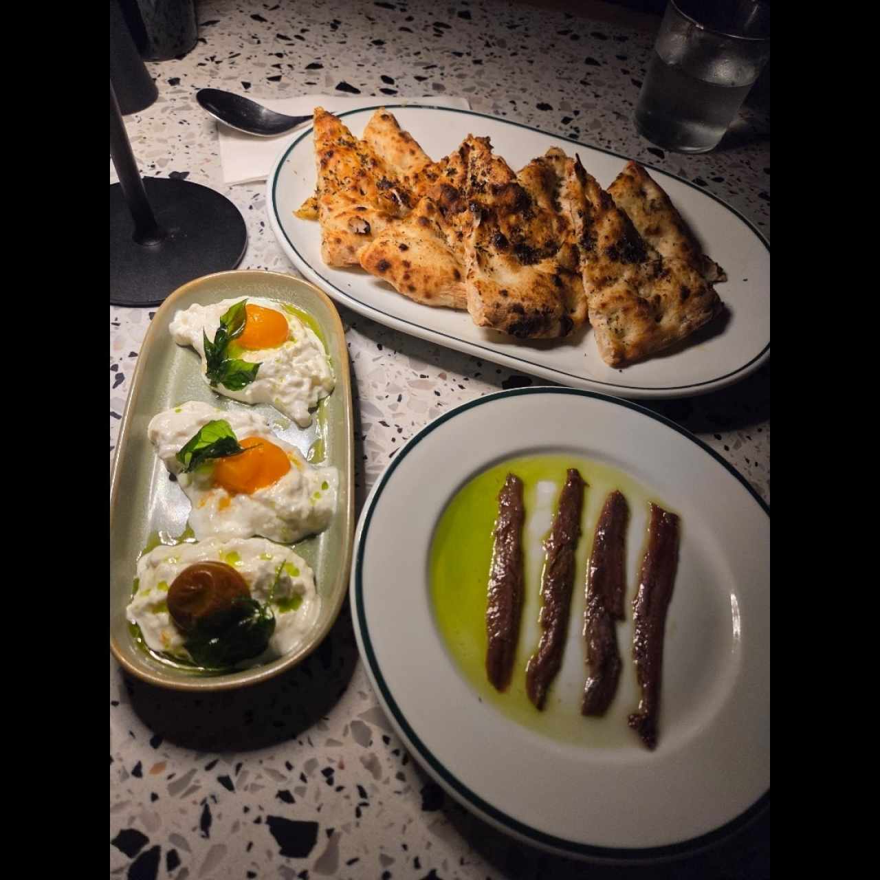 ANTIPASTI - Stracciatella e Alici