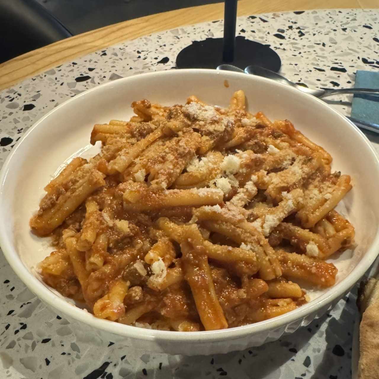 Casarecce al ragú di borgo