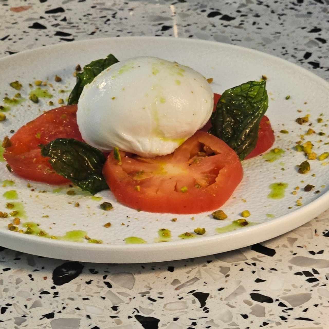 ANTIPASTI - Burrata e mortadella