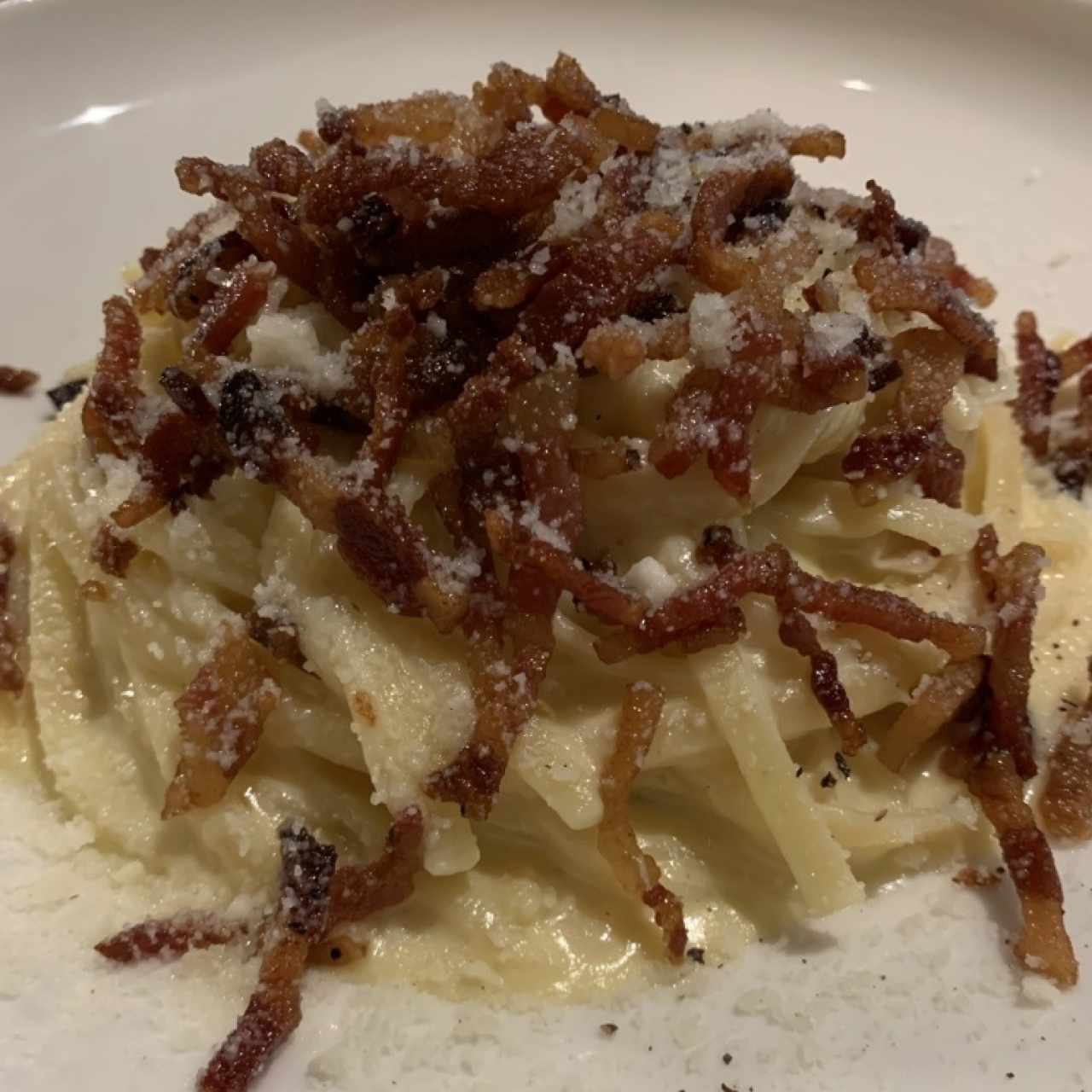 Linguini a la carbonara