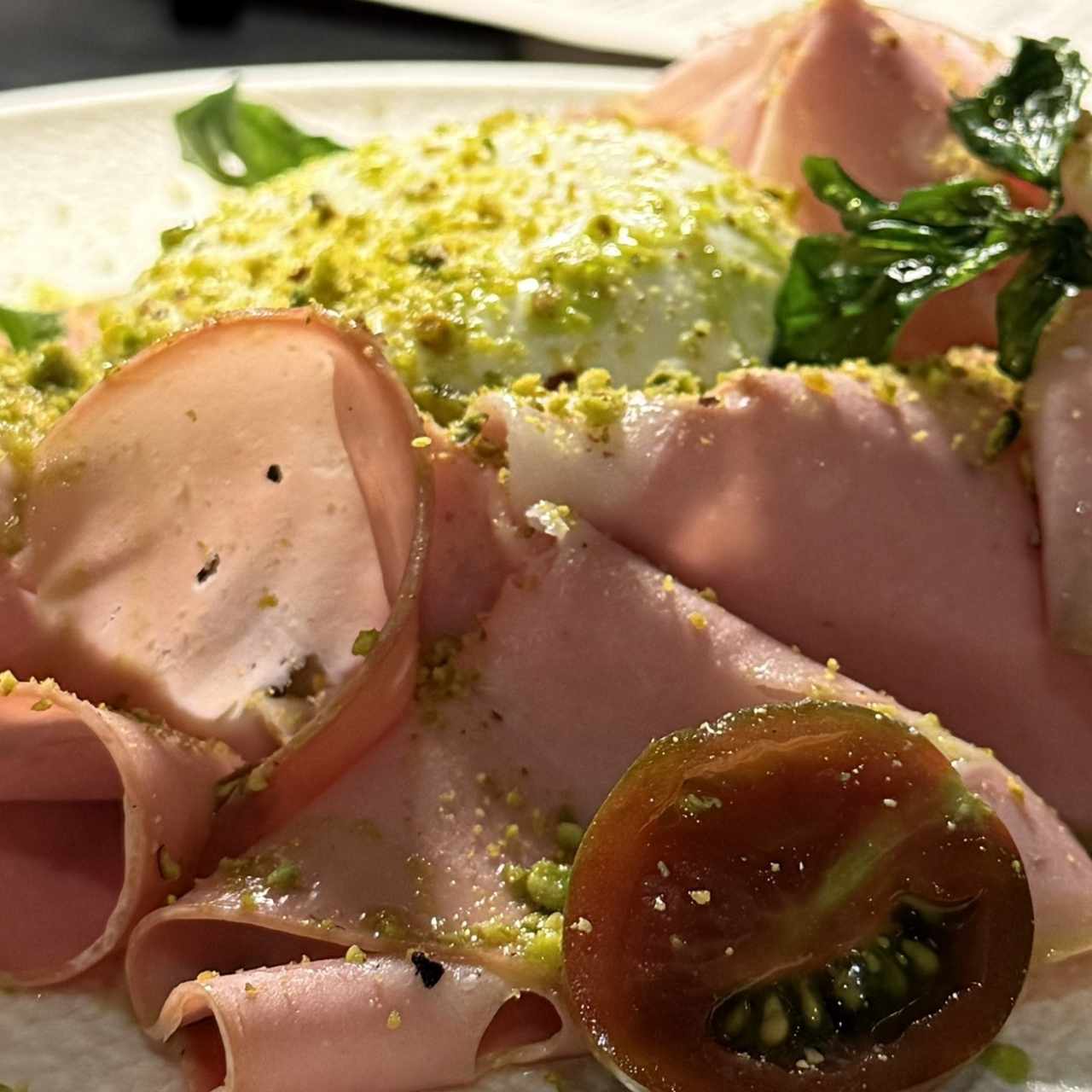 ANTIPASTI - Burrata e mortadella