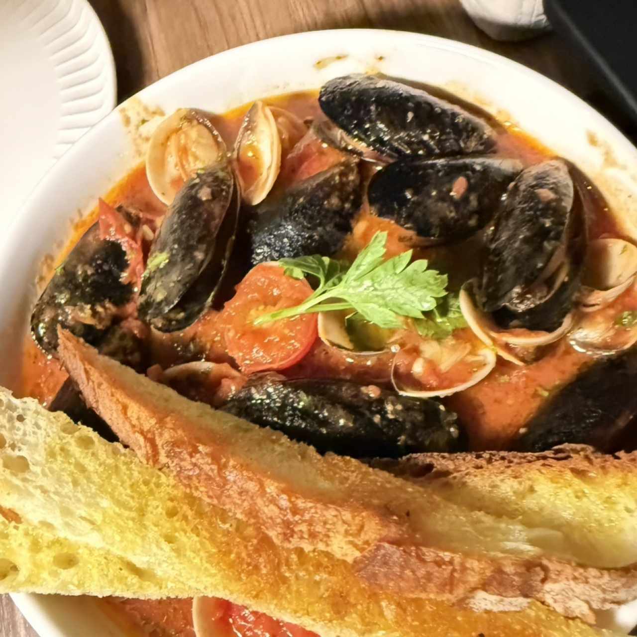 Cozze e vongole alla marinara