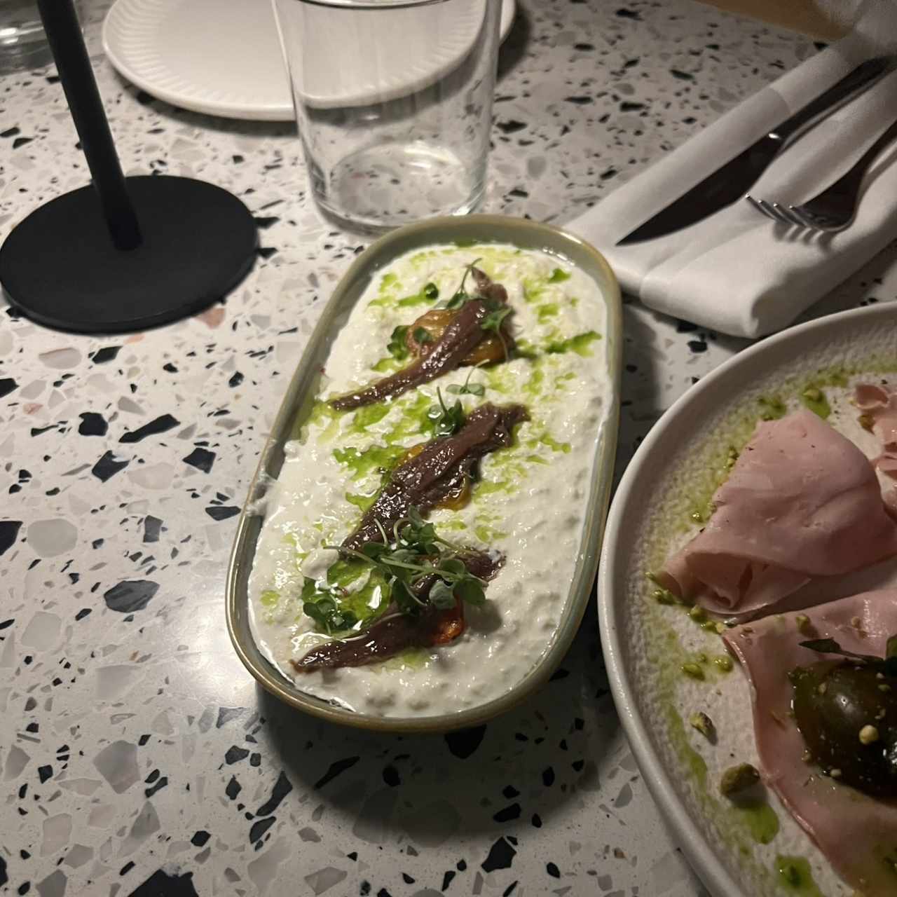 ANTIPASTI - Stracciatella e Alici