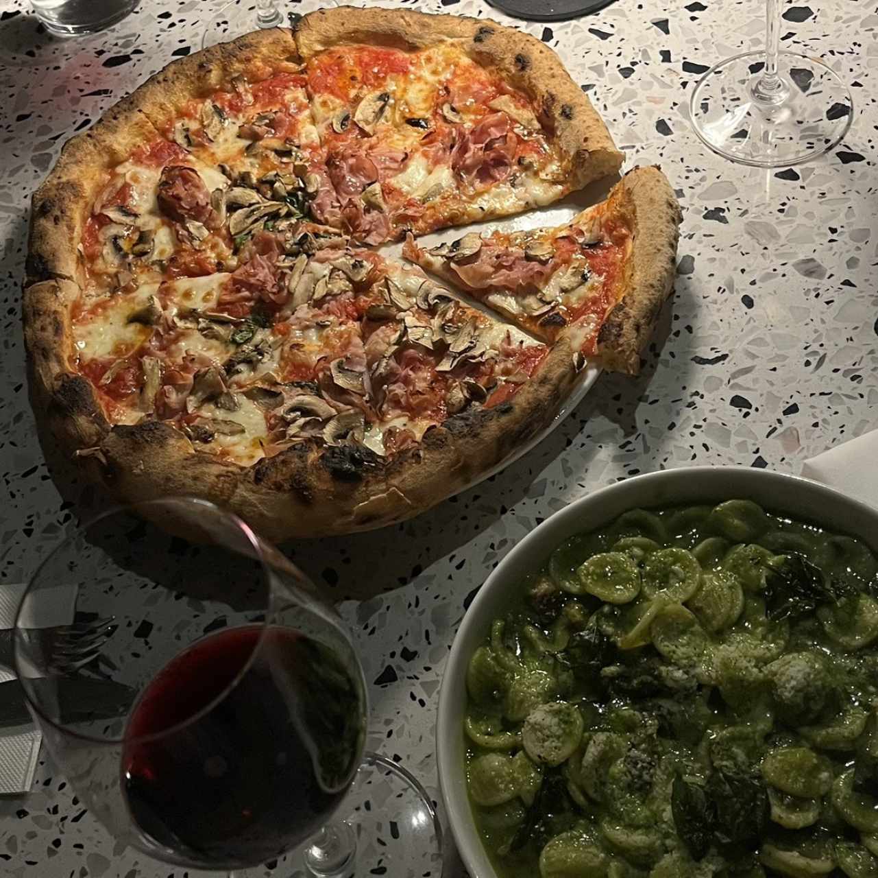 LE PIZZE - Prosciutto e funghi
