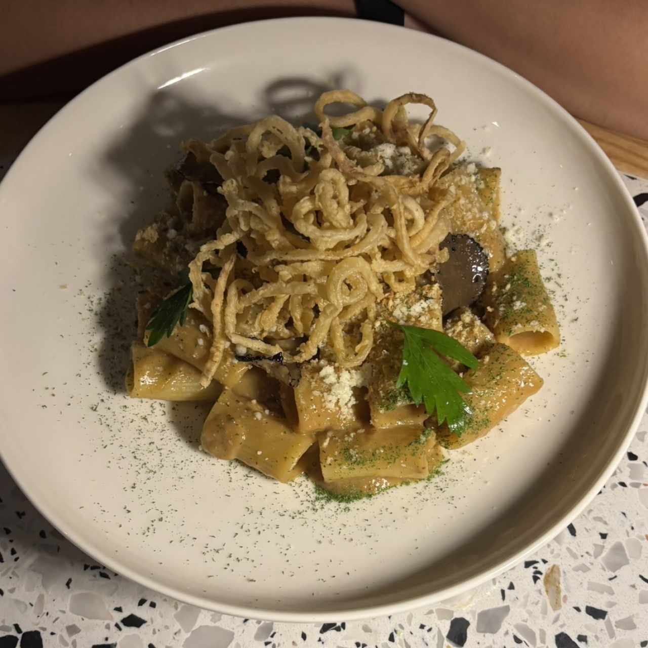 Rigatone cipolla e tartufo
