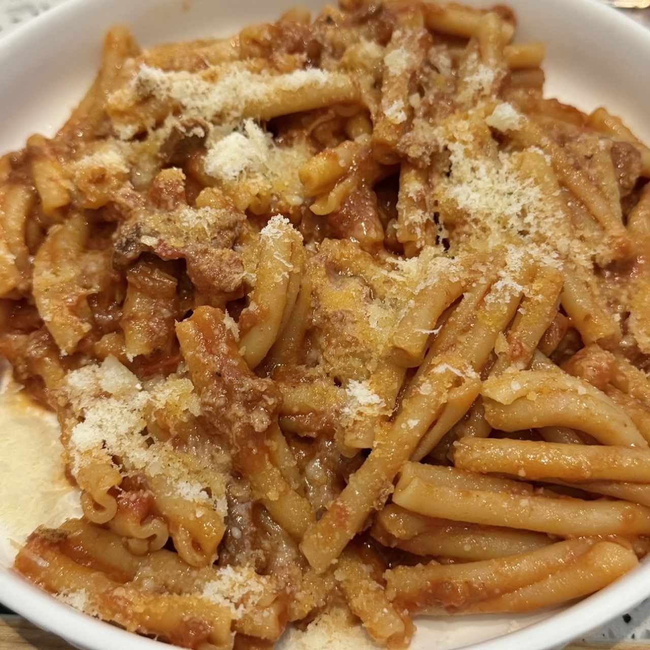 Casarecce al ragú di borgo