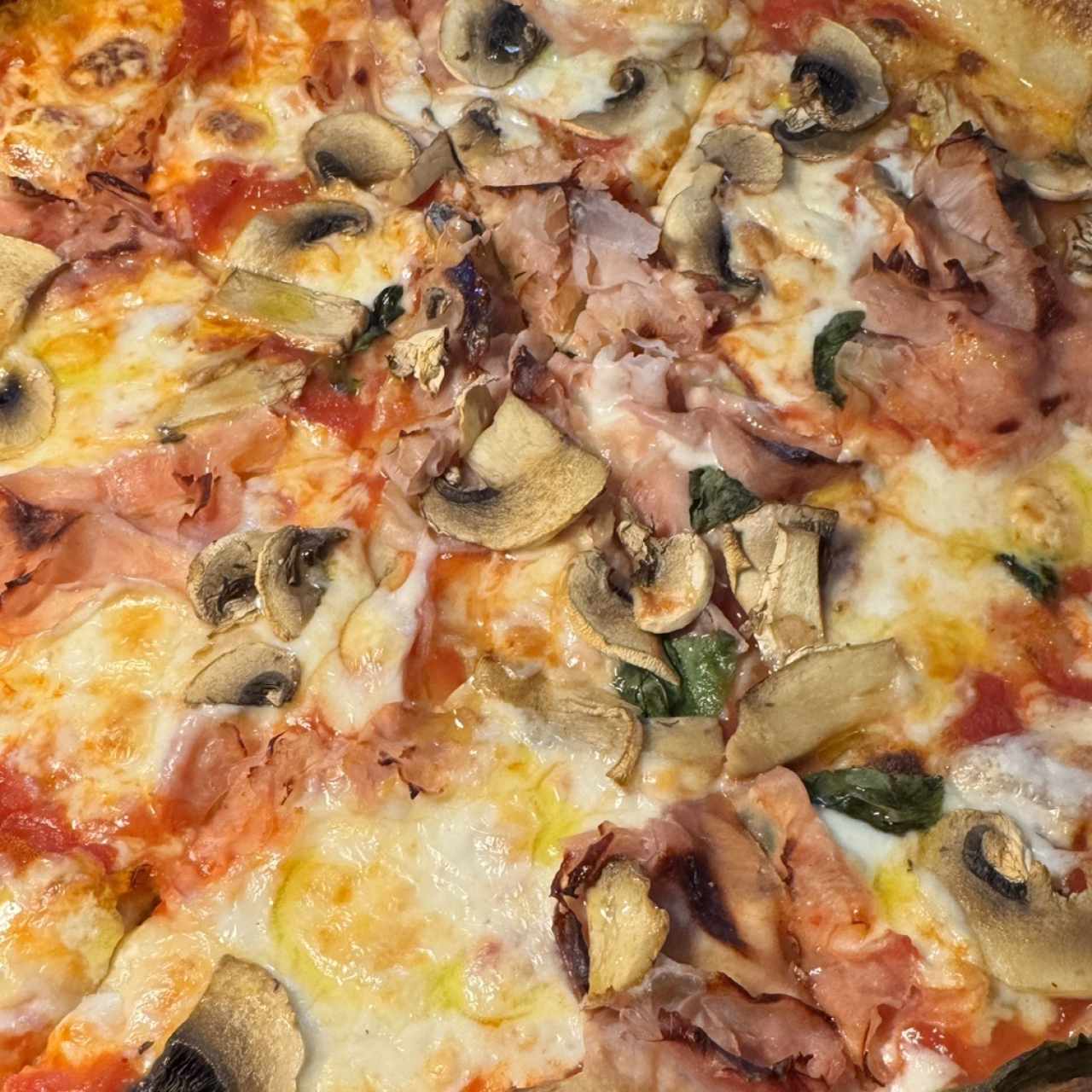 LE PIZZE - Prosciutto e funghi