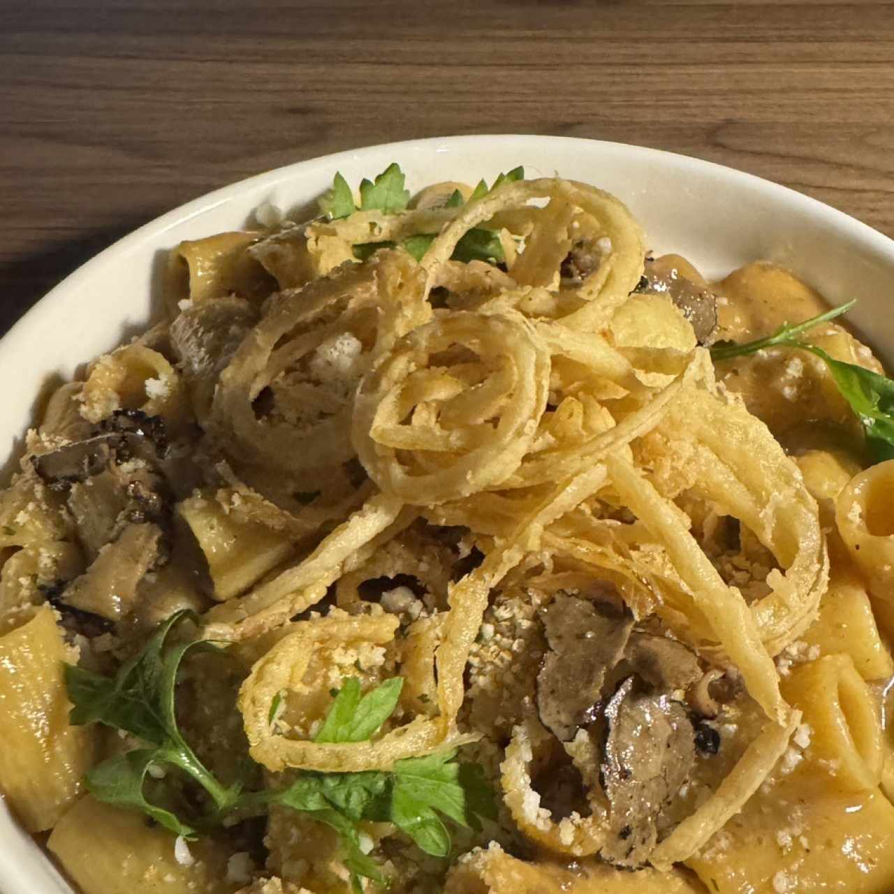 Rigatone cipolla e tartufo