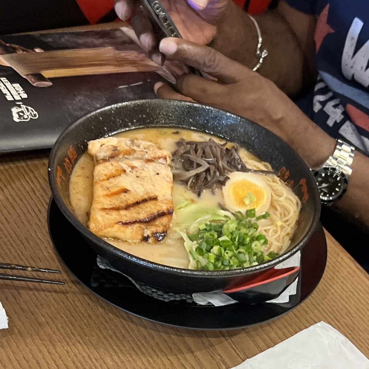 Ramen con salmón 
