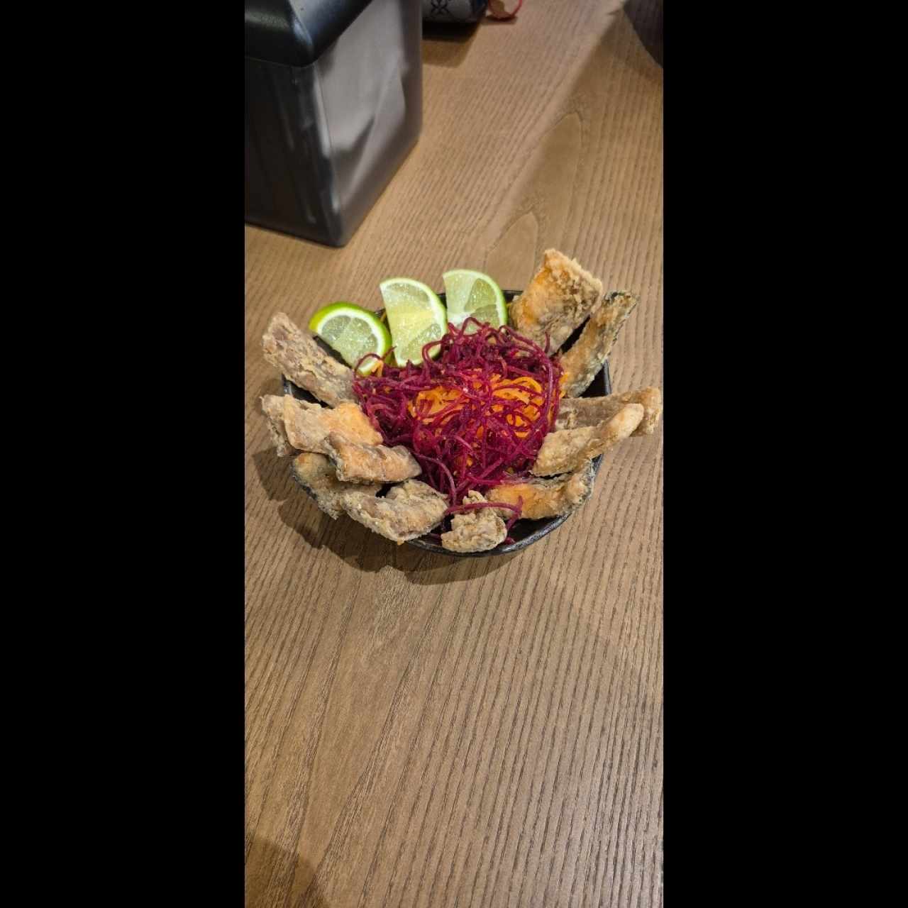 Chicharrón de Salmón 