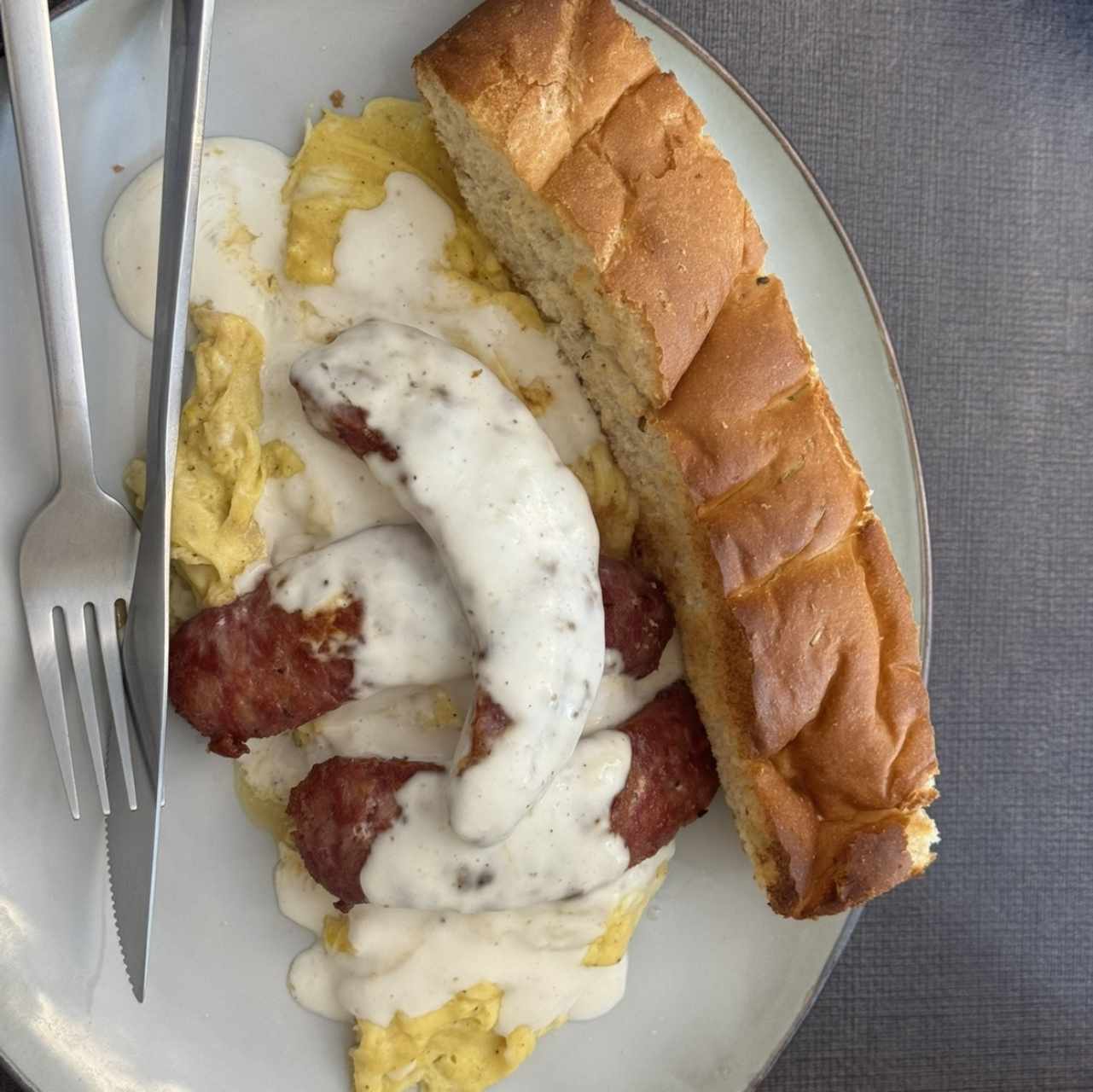 Huevo con chorizo
