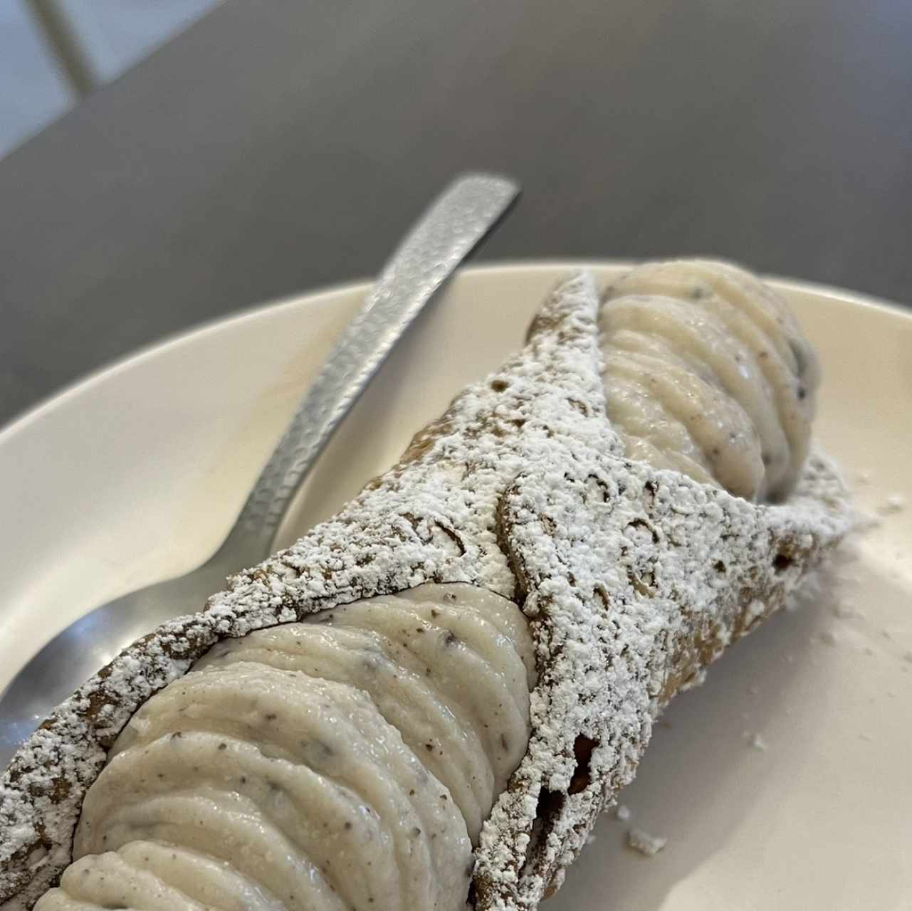 Canolo ricotta