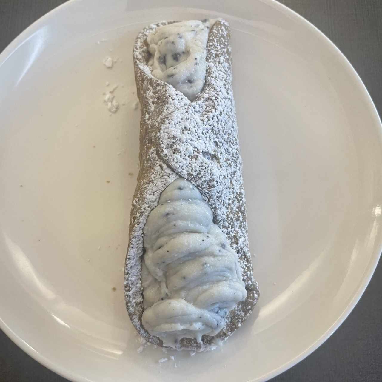 Cannoli relleno de ricotta 